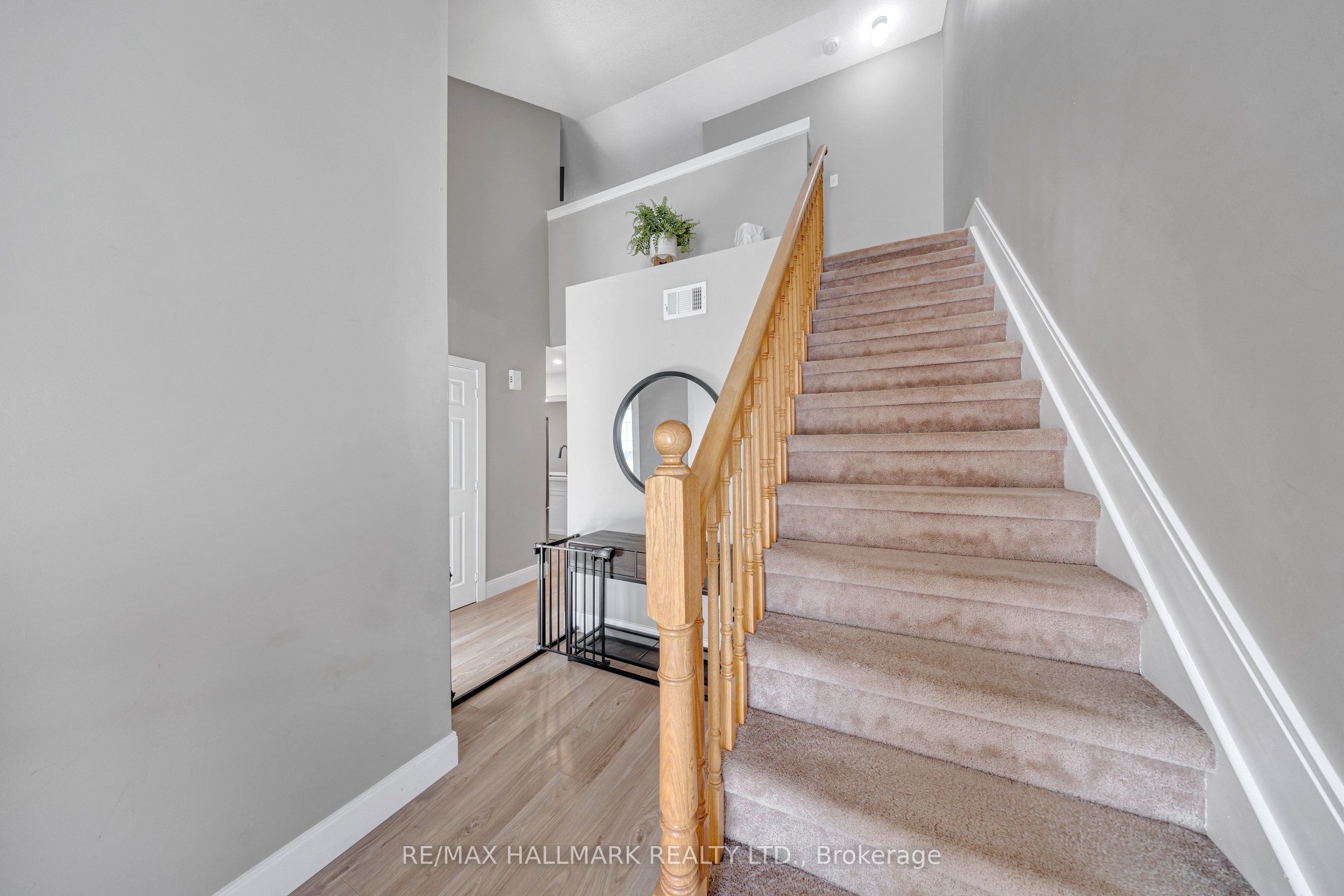 106 Petra Way 3