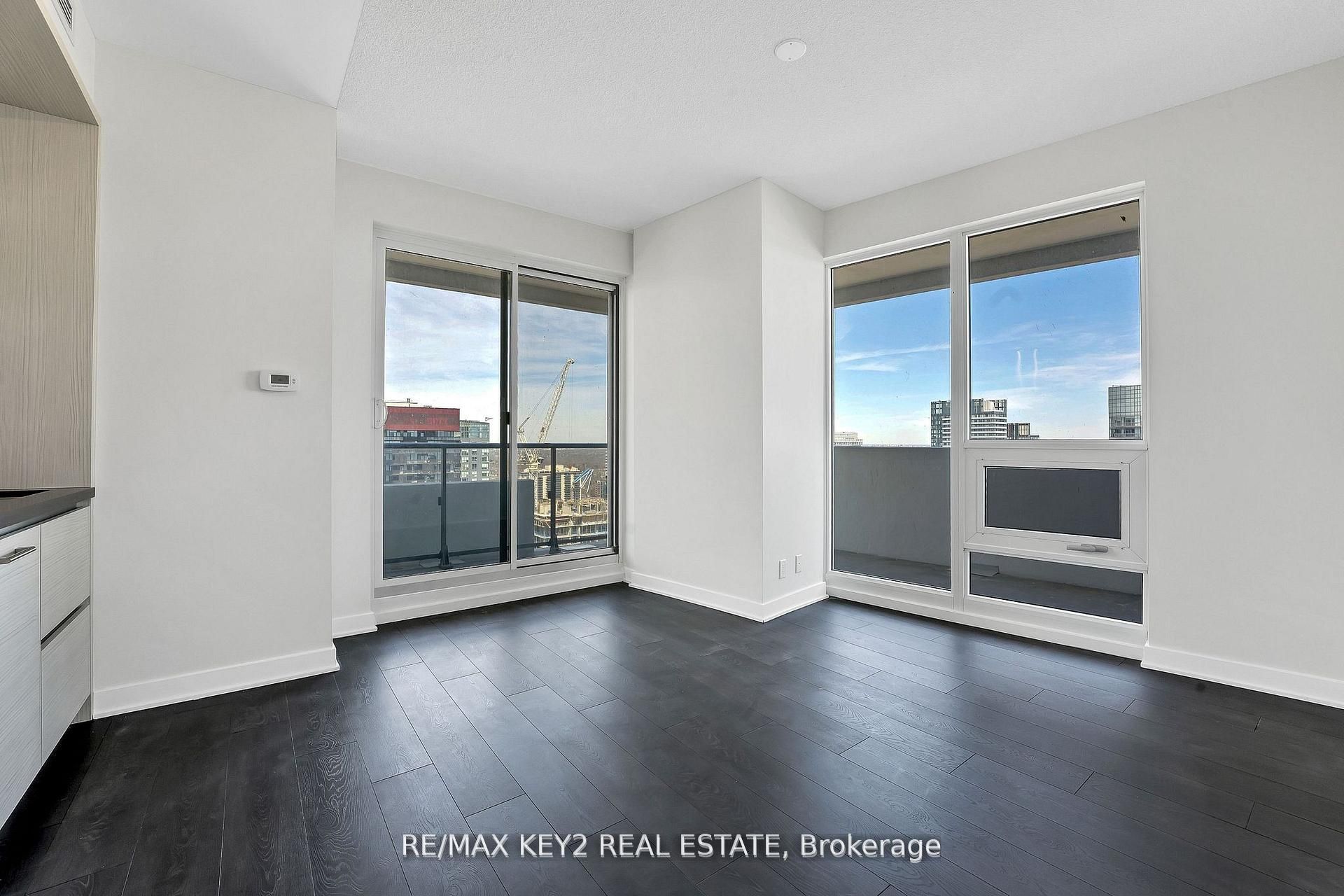 2221 Yonge Street 3402