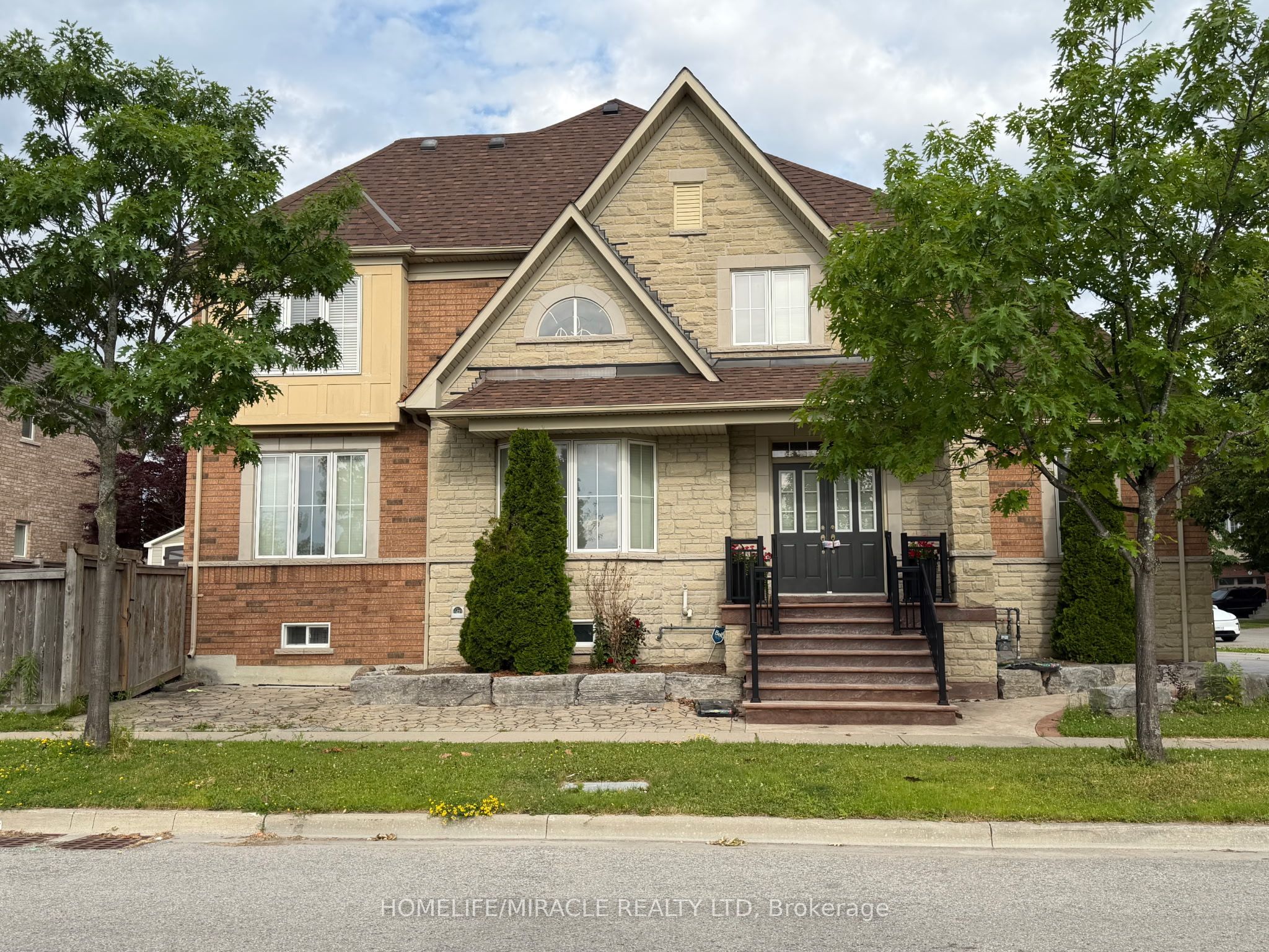 18 Portelli Crescent