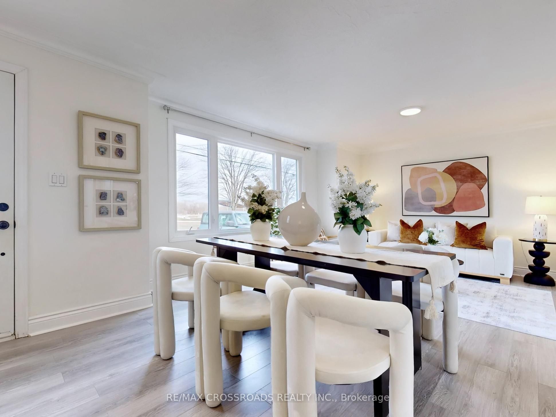 1386 Simcoe Street S