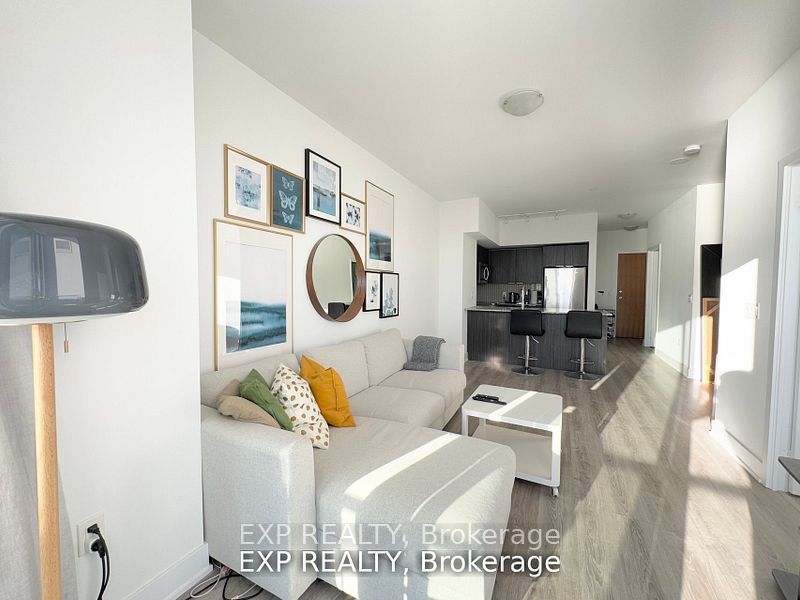 20 Shore Breeze Drive 2808