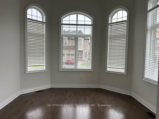 30 Baleberry Crescent