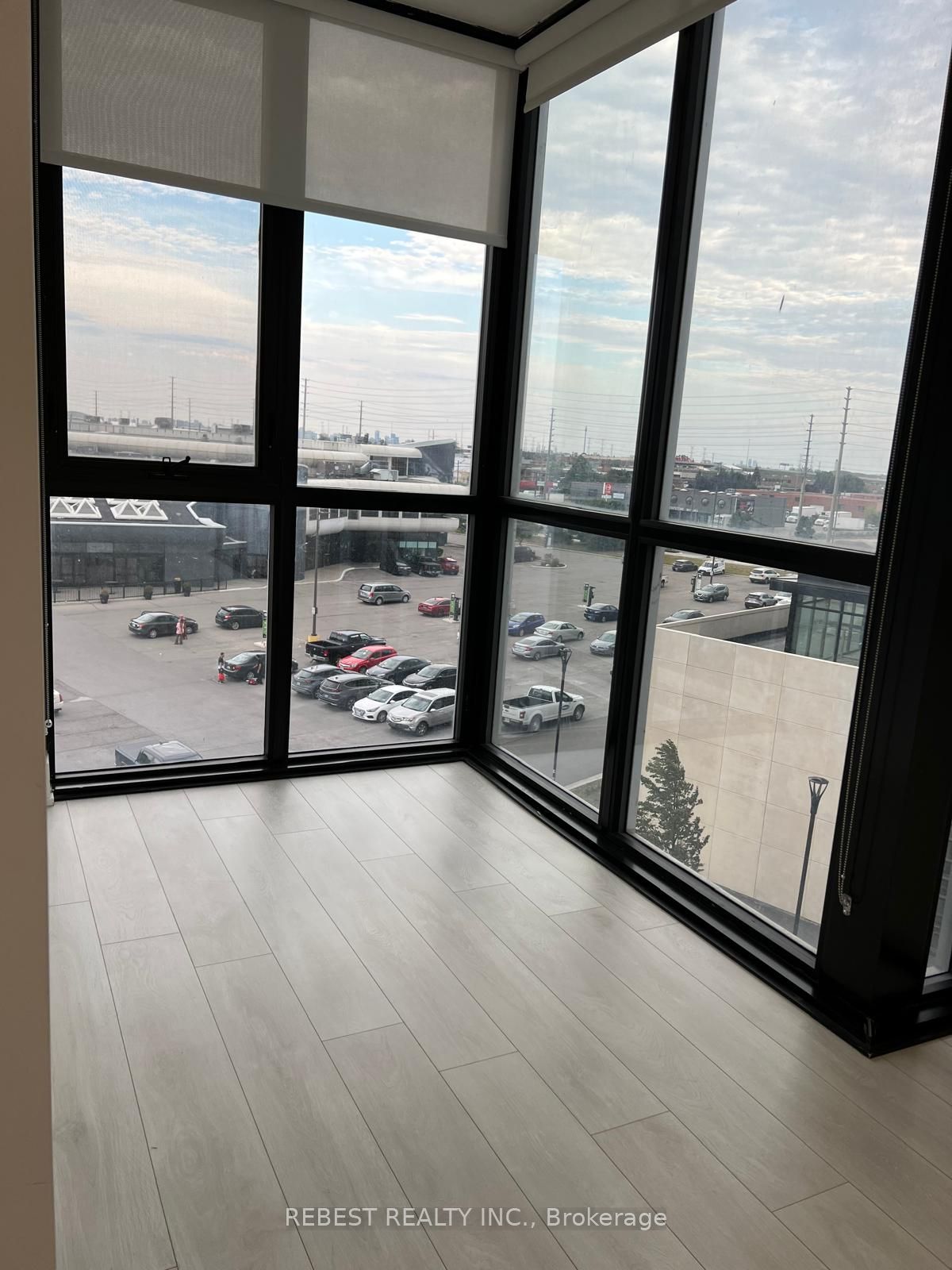 2908 Highway 7 Road 402