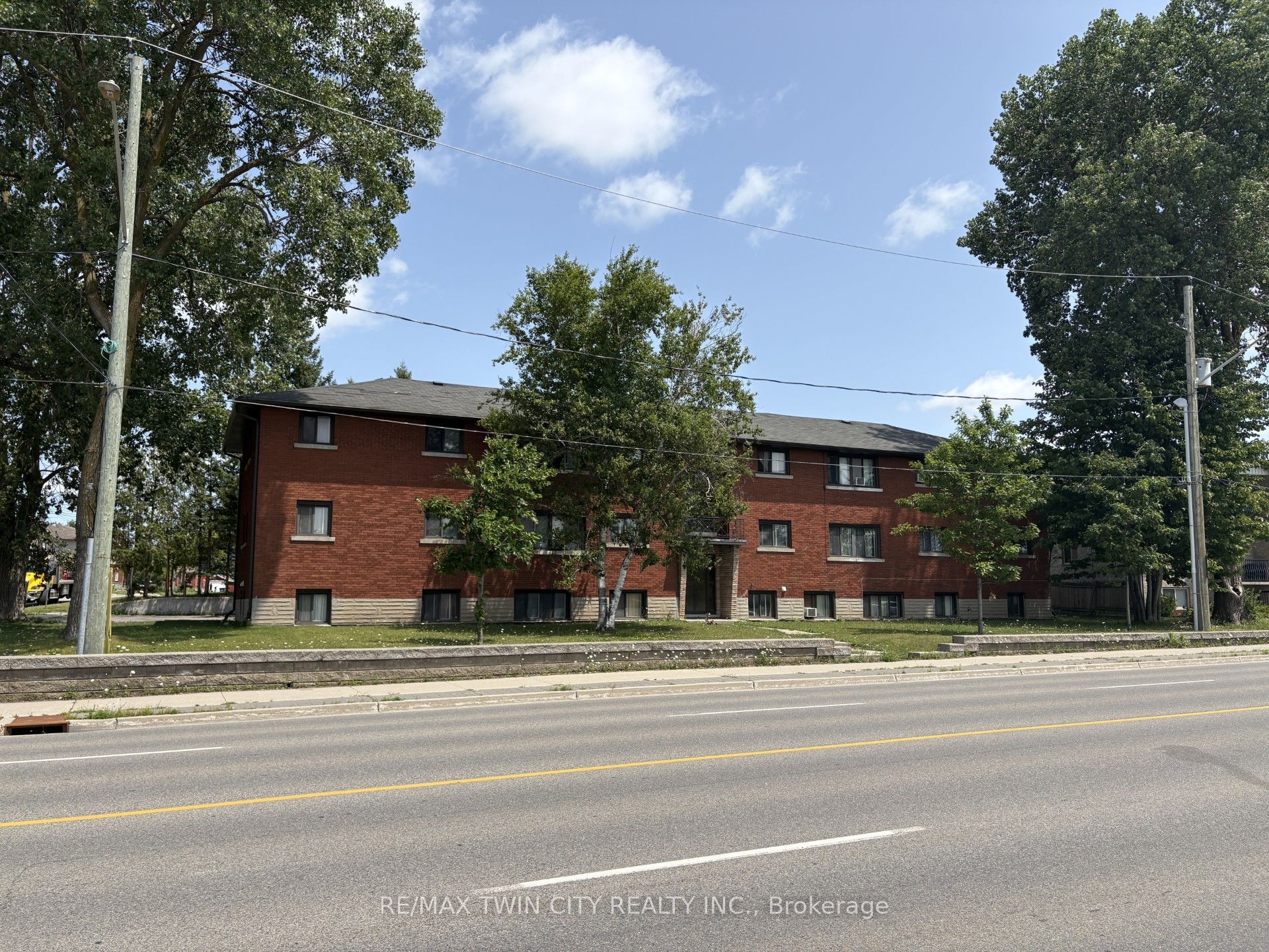 368 Weber Street W