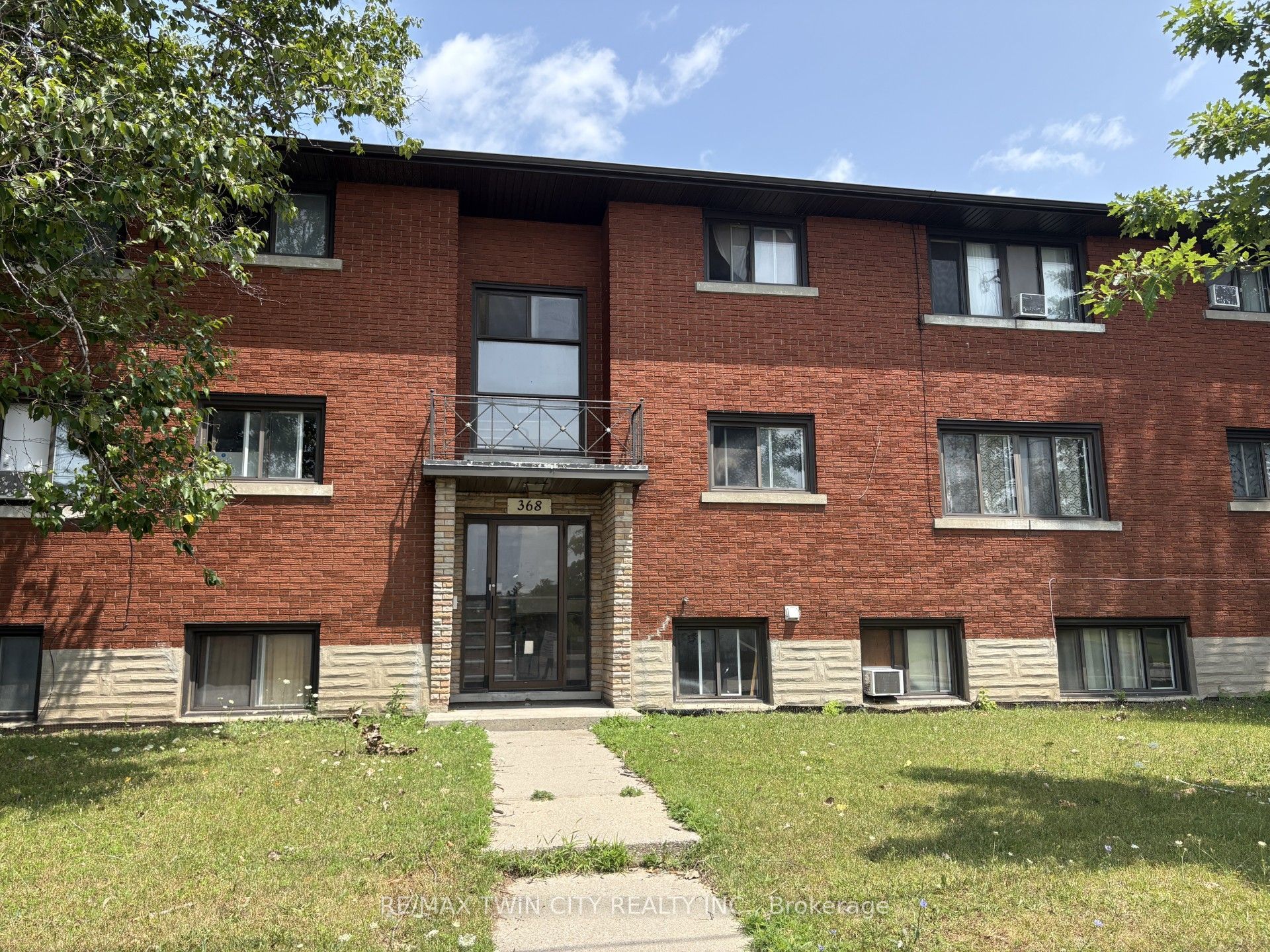 368 Weber Street W