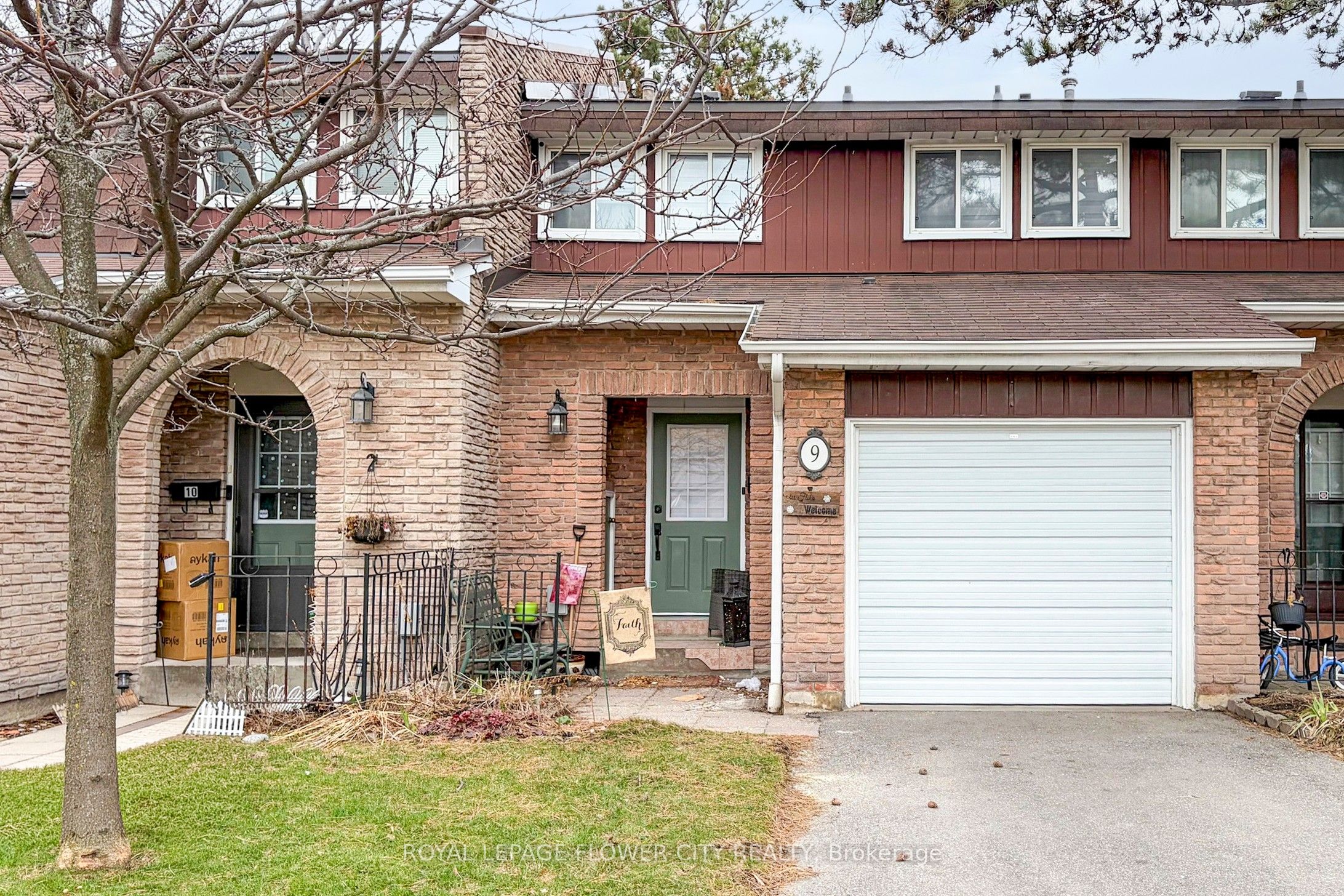 3350 Hornbeam Crescent 9