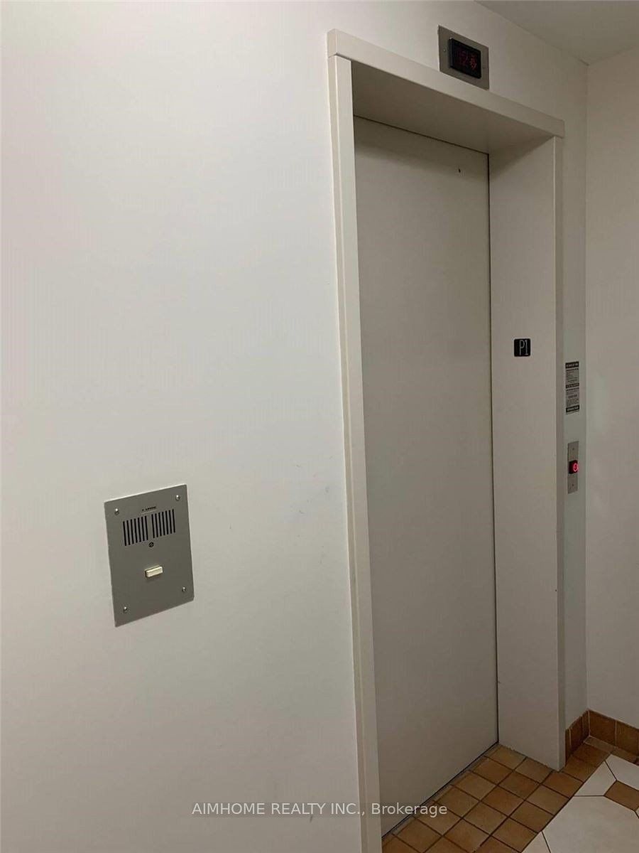 28 Sommerset Way