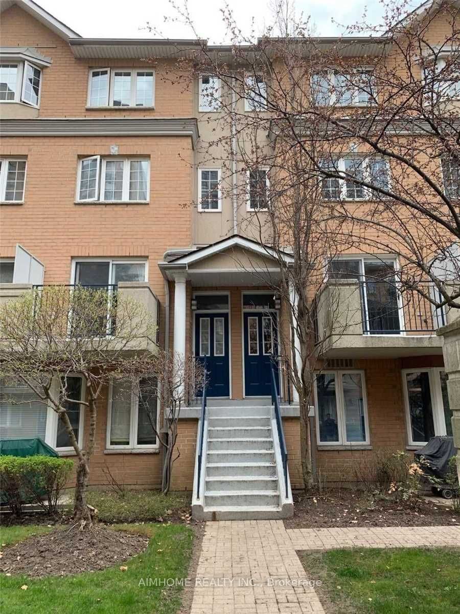 28 Sommerset Way