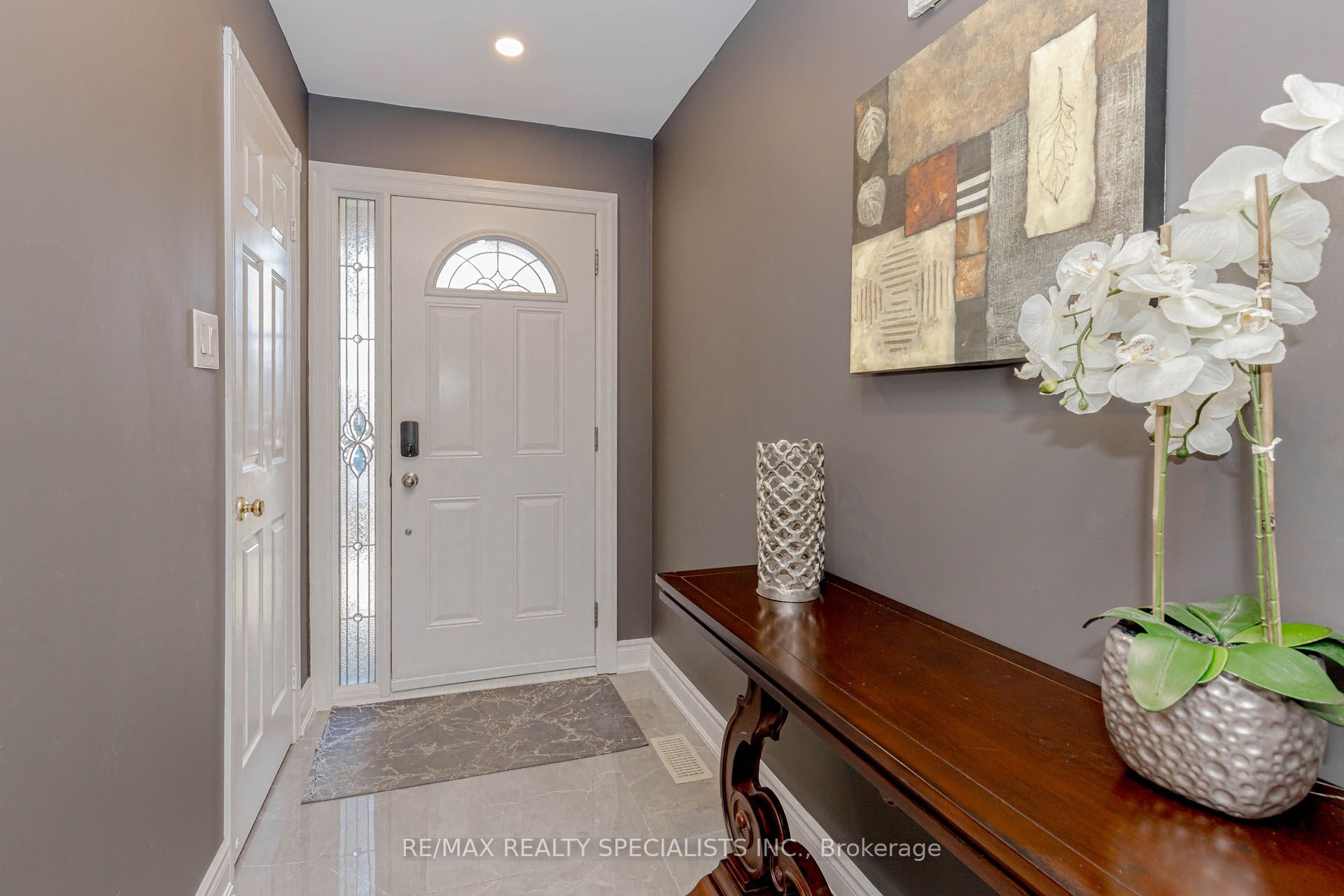 3363 Columbine Crescent