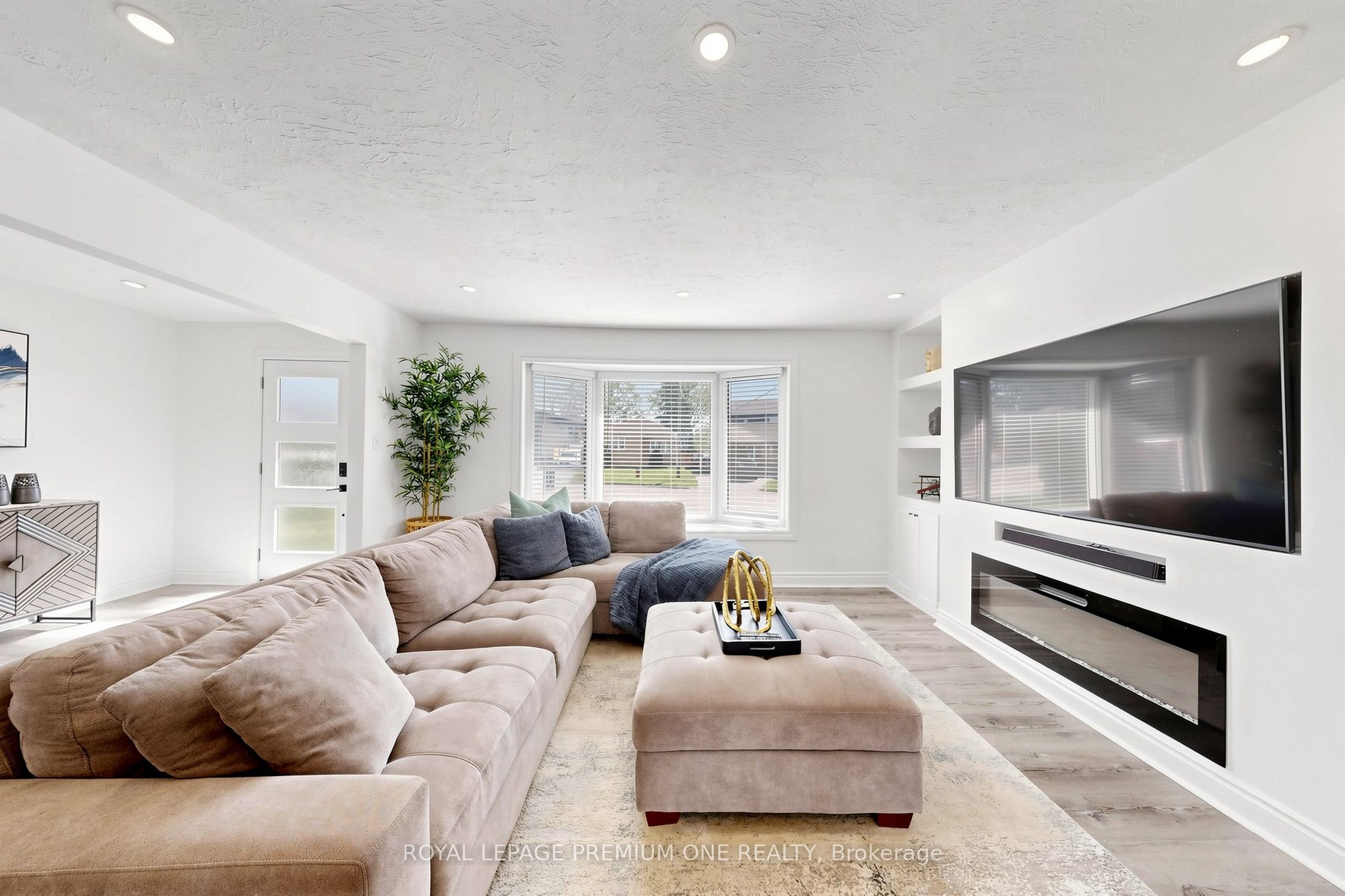 72 Thornton Avenue
