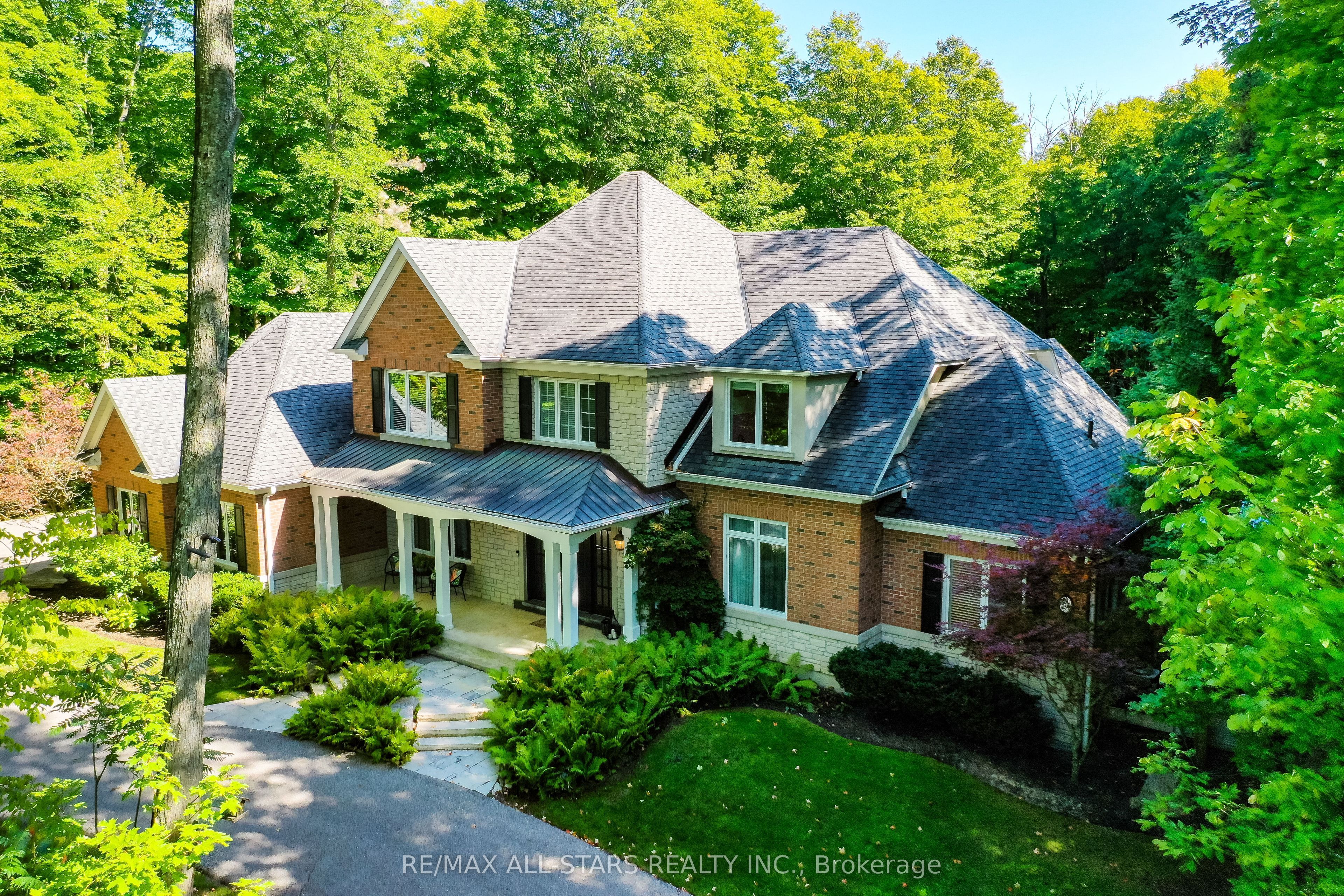 3 Bridgewater Drive