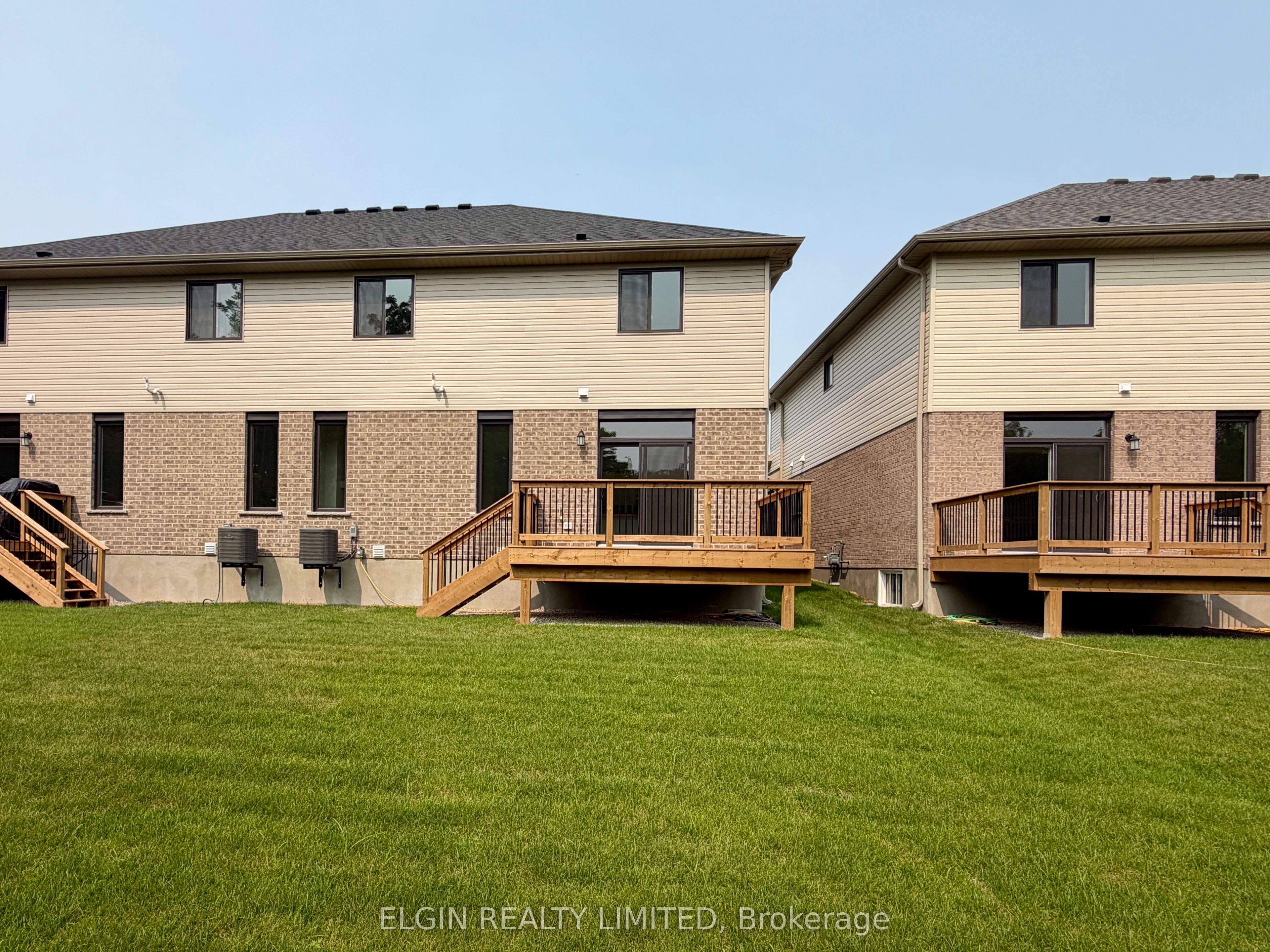 30 Hemlock Crescent