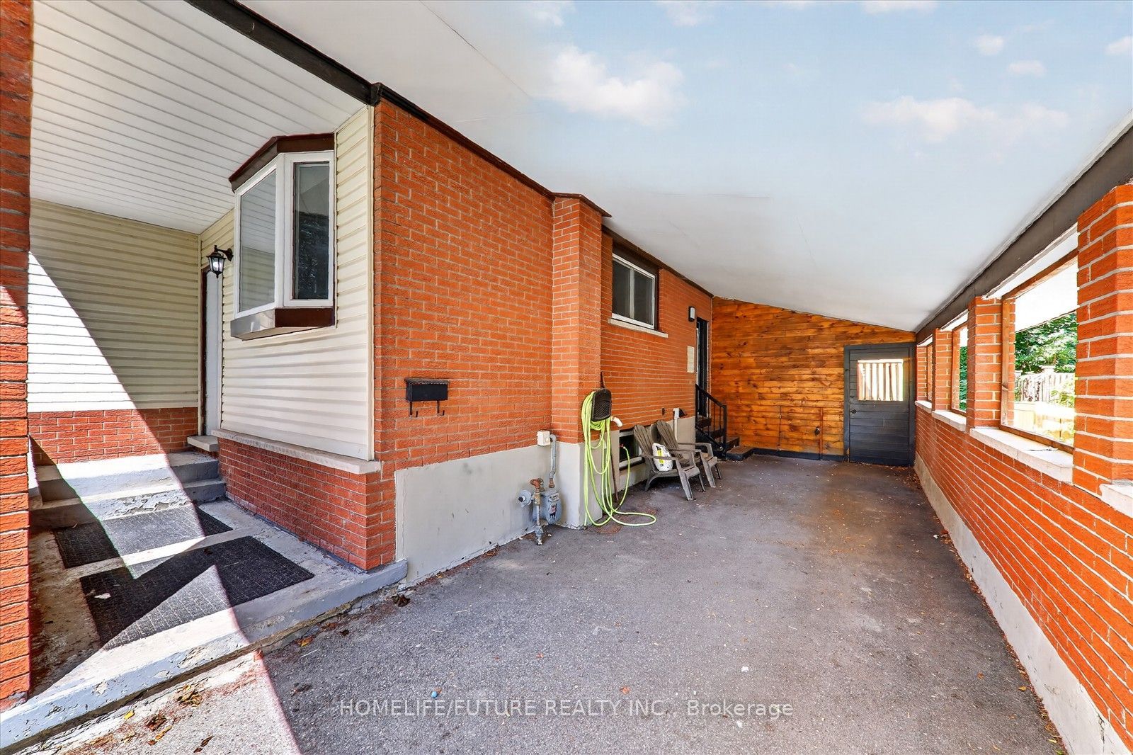 7 Cardill Crescent