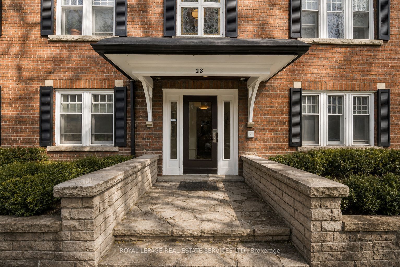 28 Macpherson Avenue