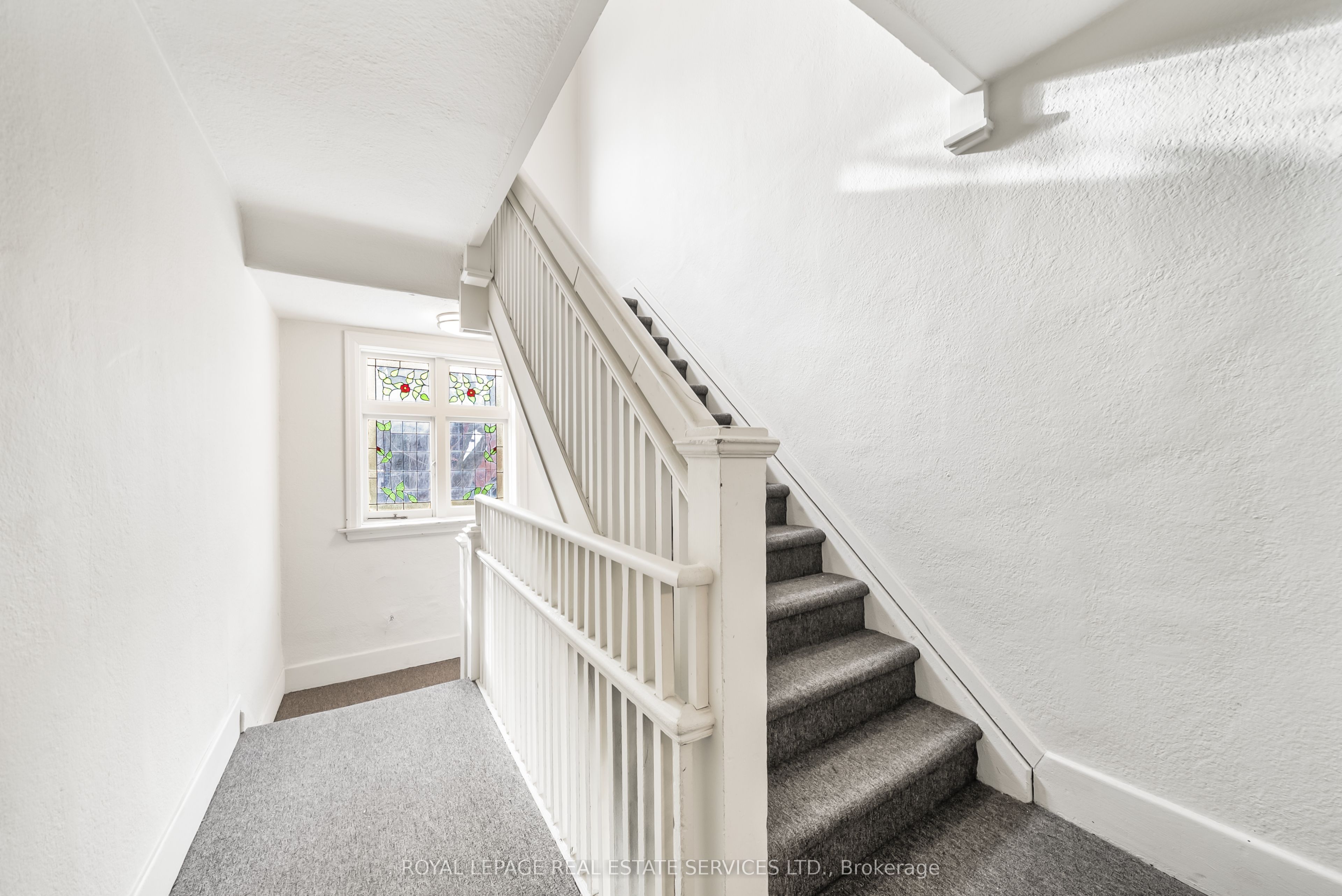 28 Macpherson Avenue