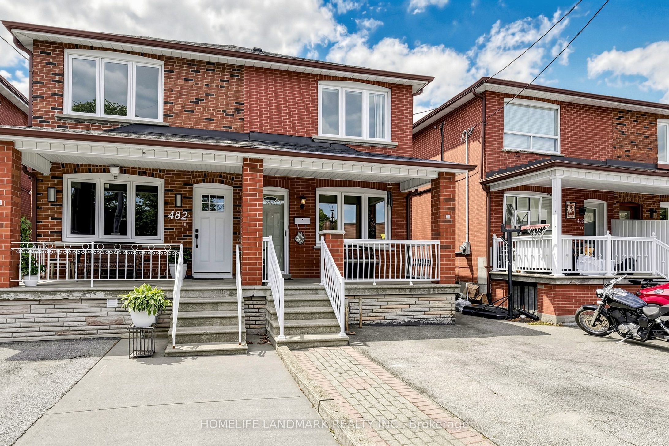 484 Glenholme Avenue