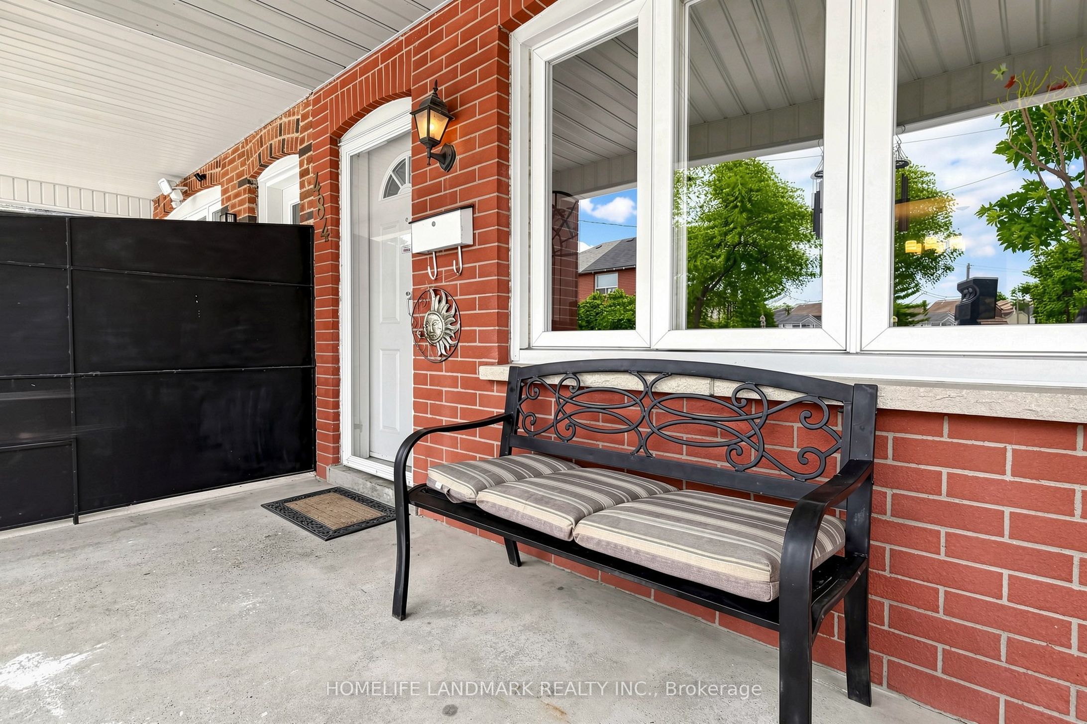484 Glenholme Avenue