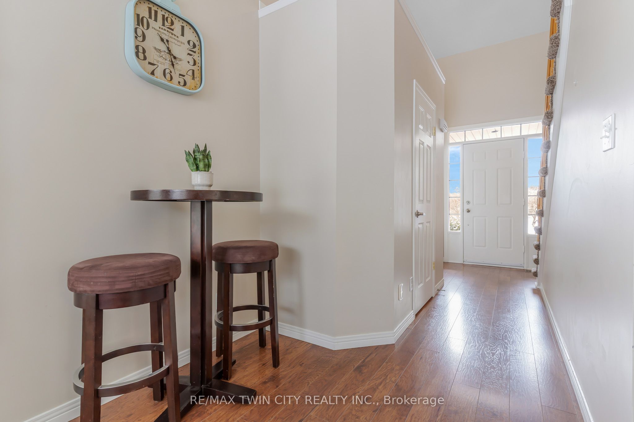 685 COLDSTREAM Drive W