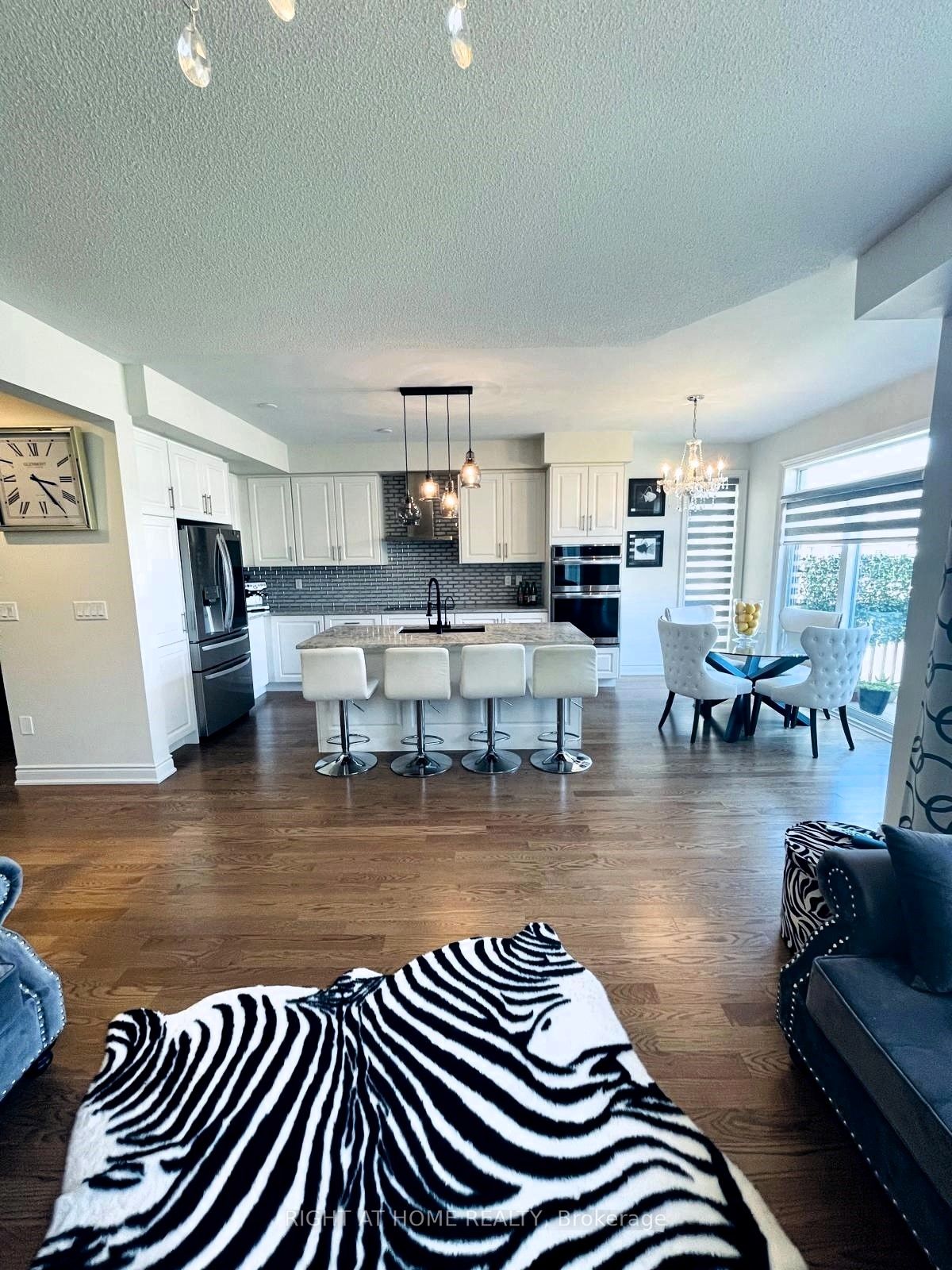 671 LANGFORD Boulevard