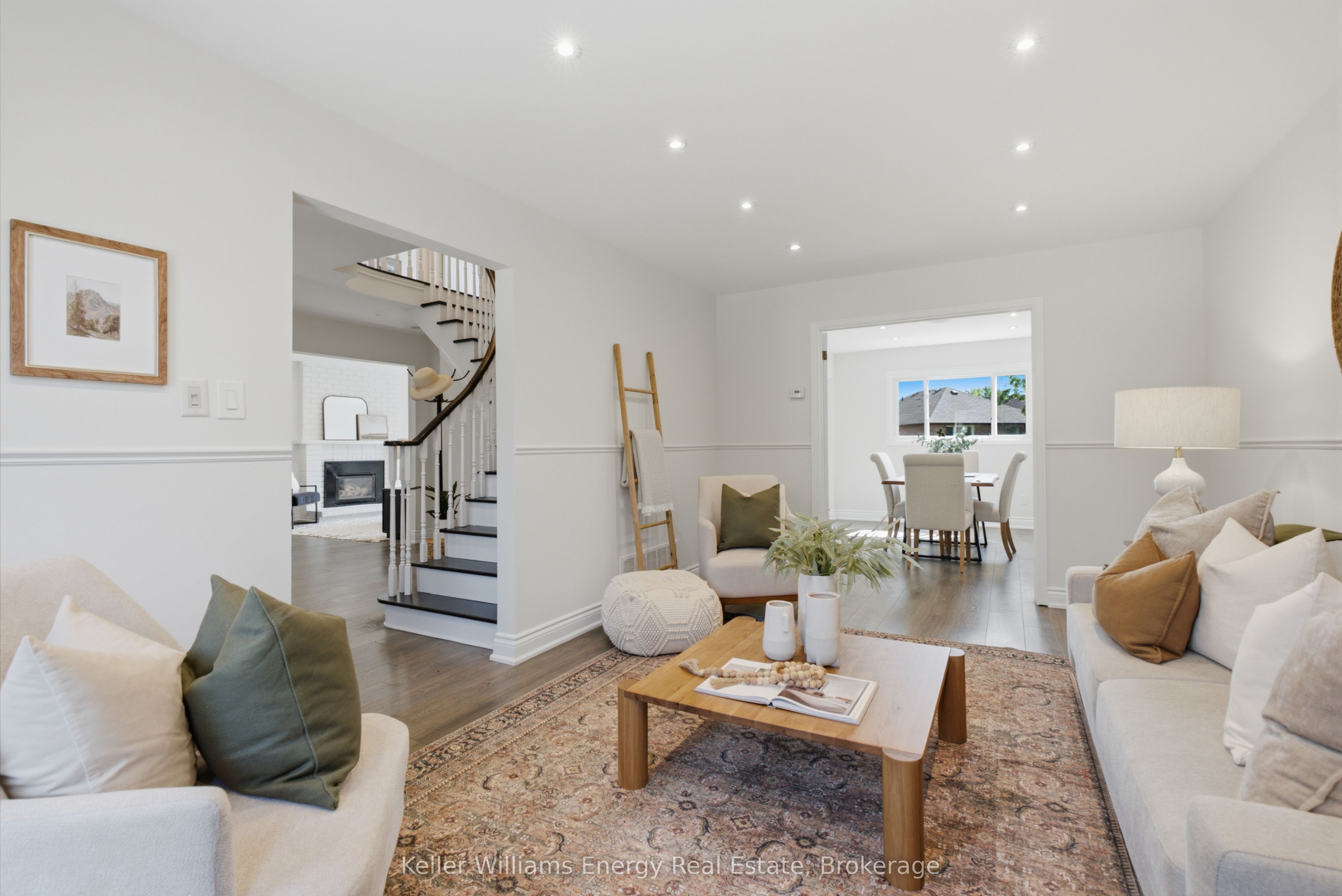 21 Rotherglen Road N