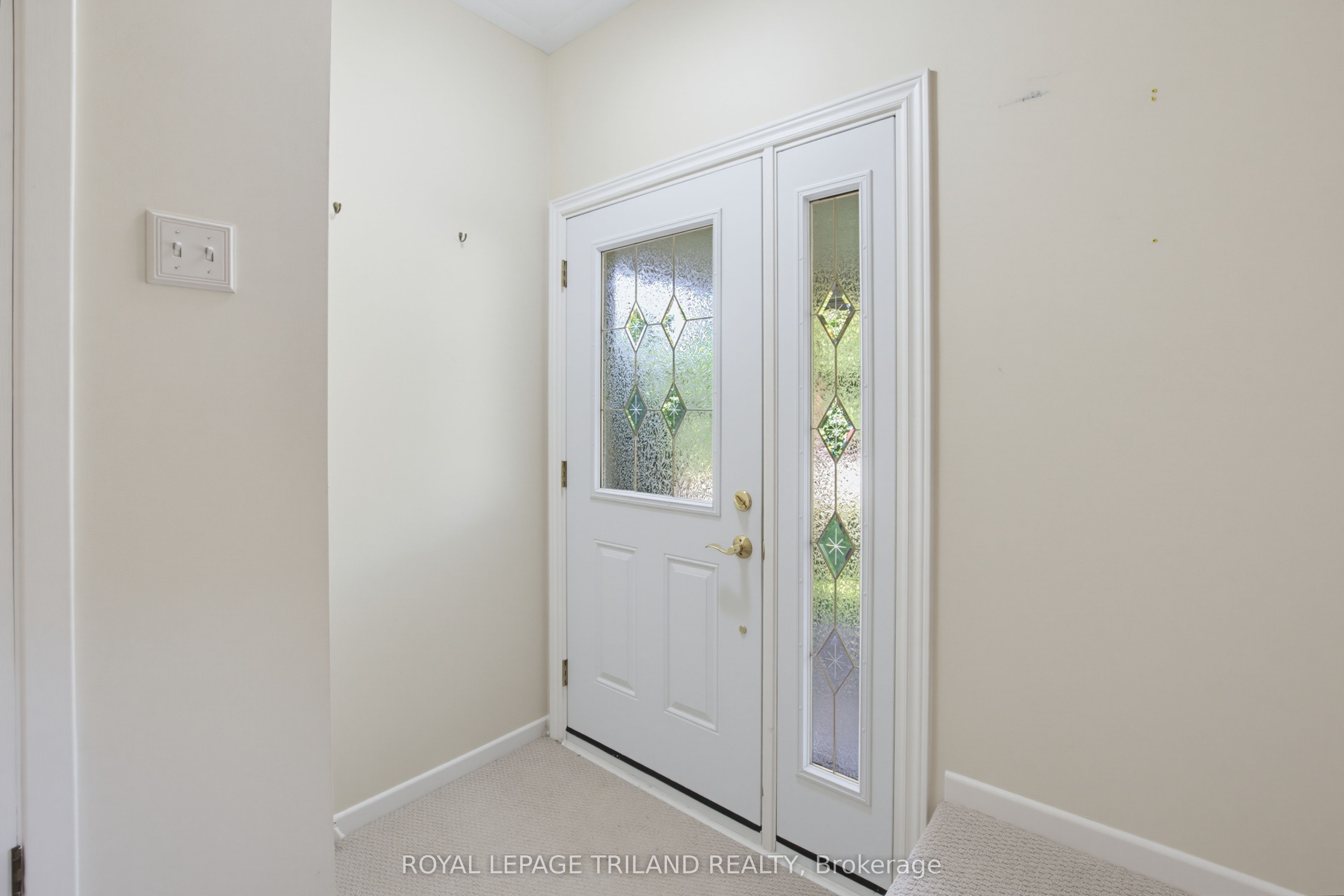 115 Champlain Crescent