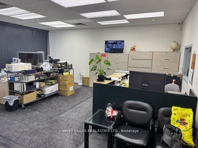 60 West Wilmot Street 16