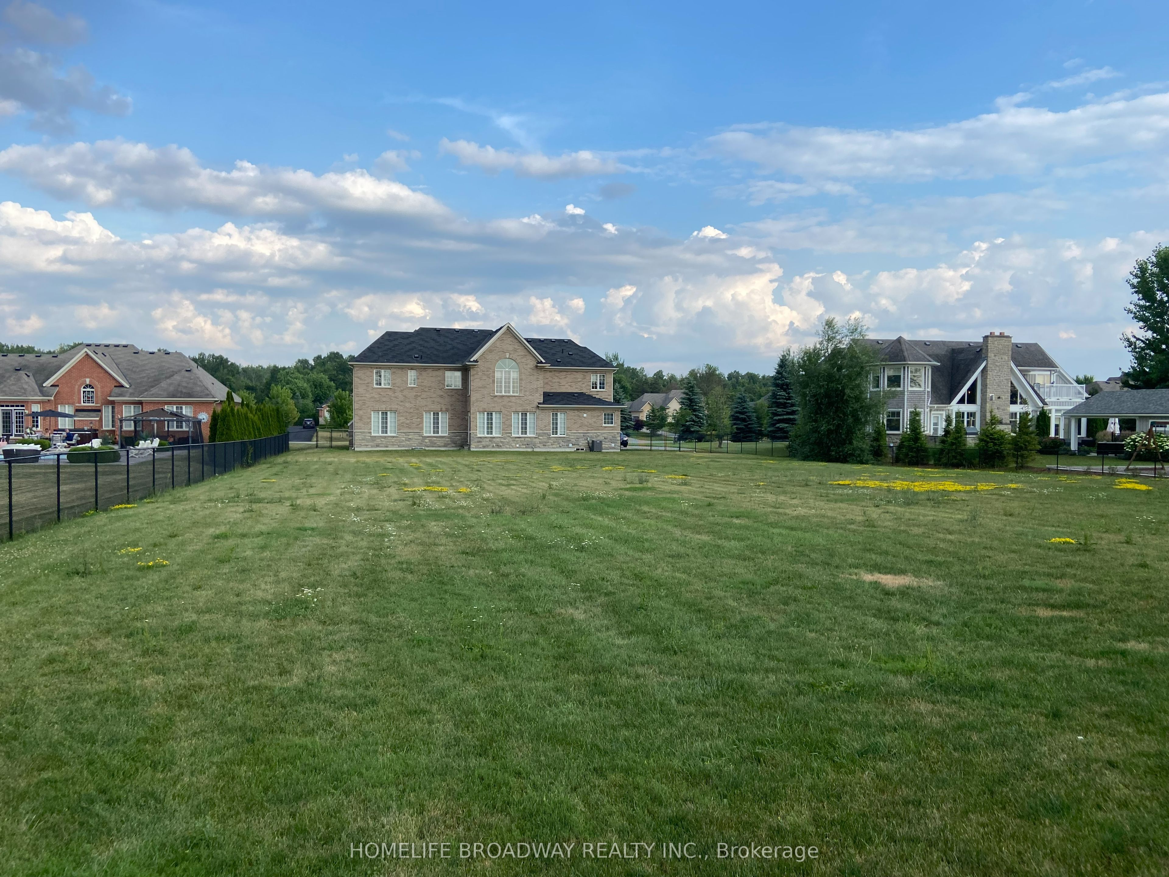 8 Wolford Court