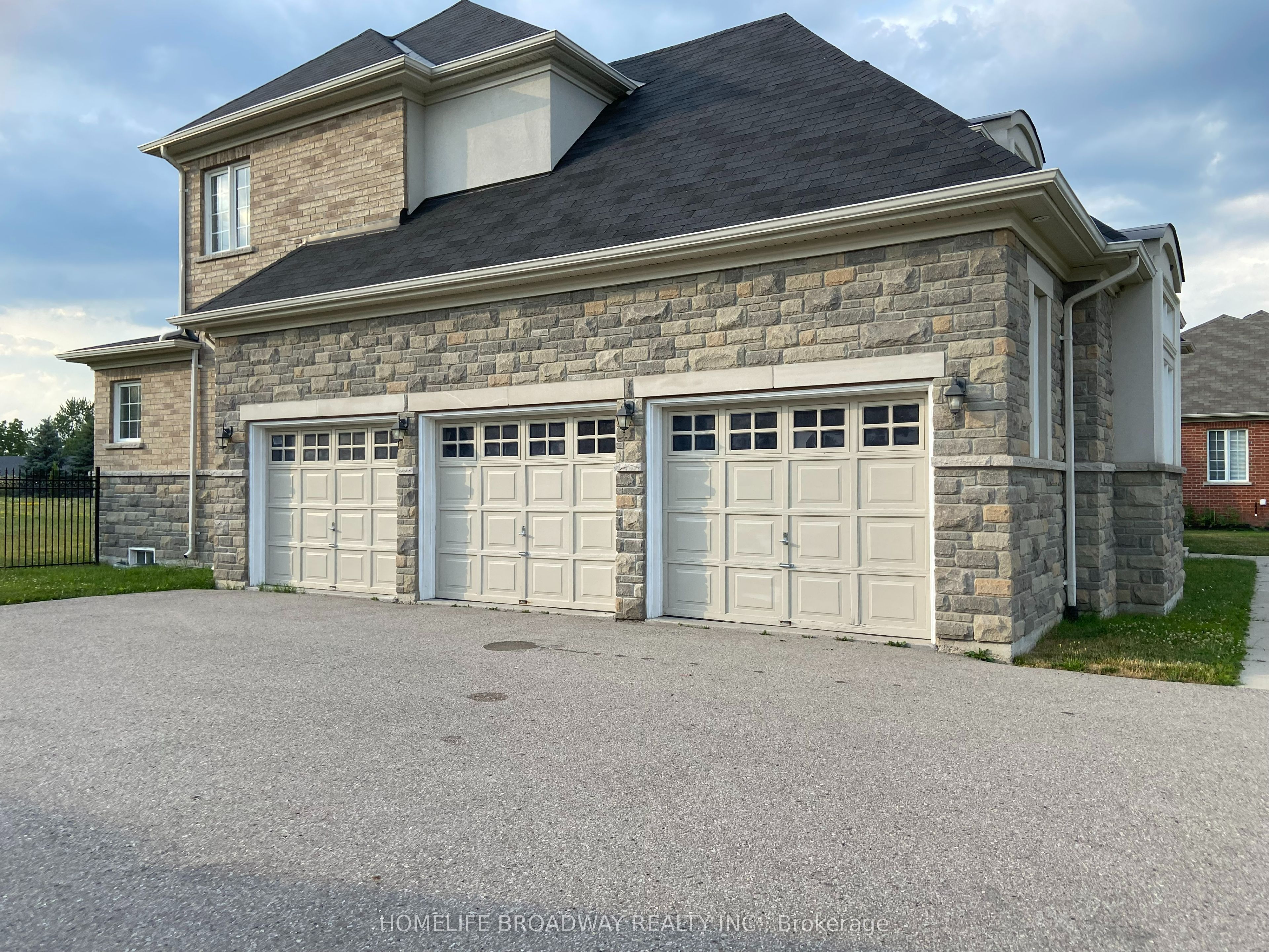 8 Wolford Court