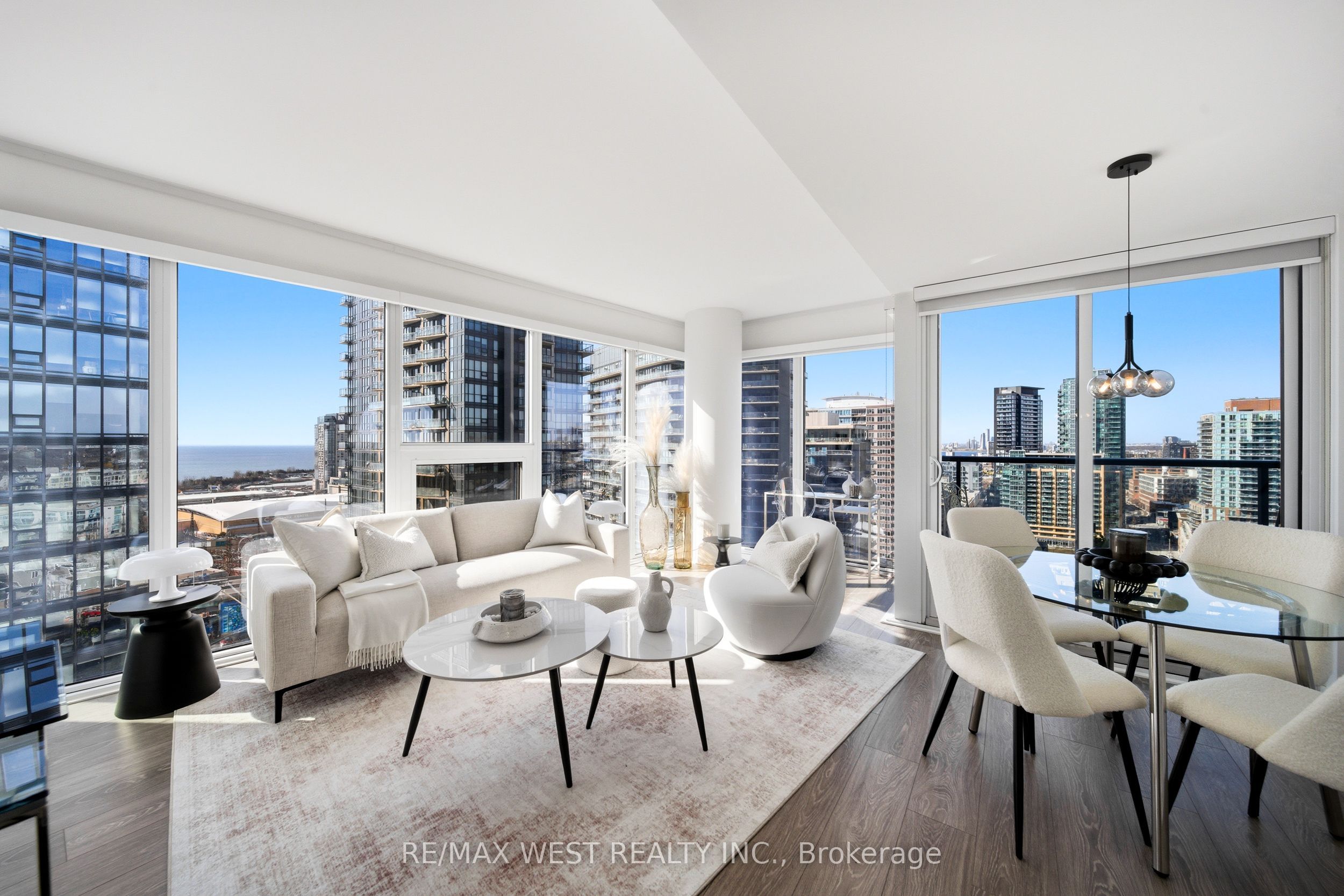 19 Western Battery Road 2107