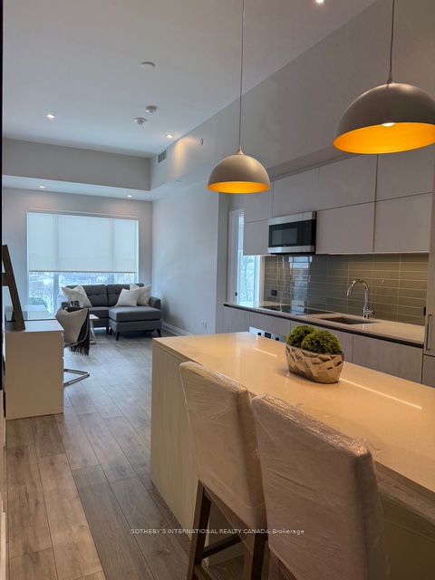 21 Park Street E 707