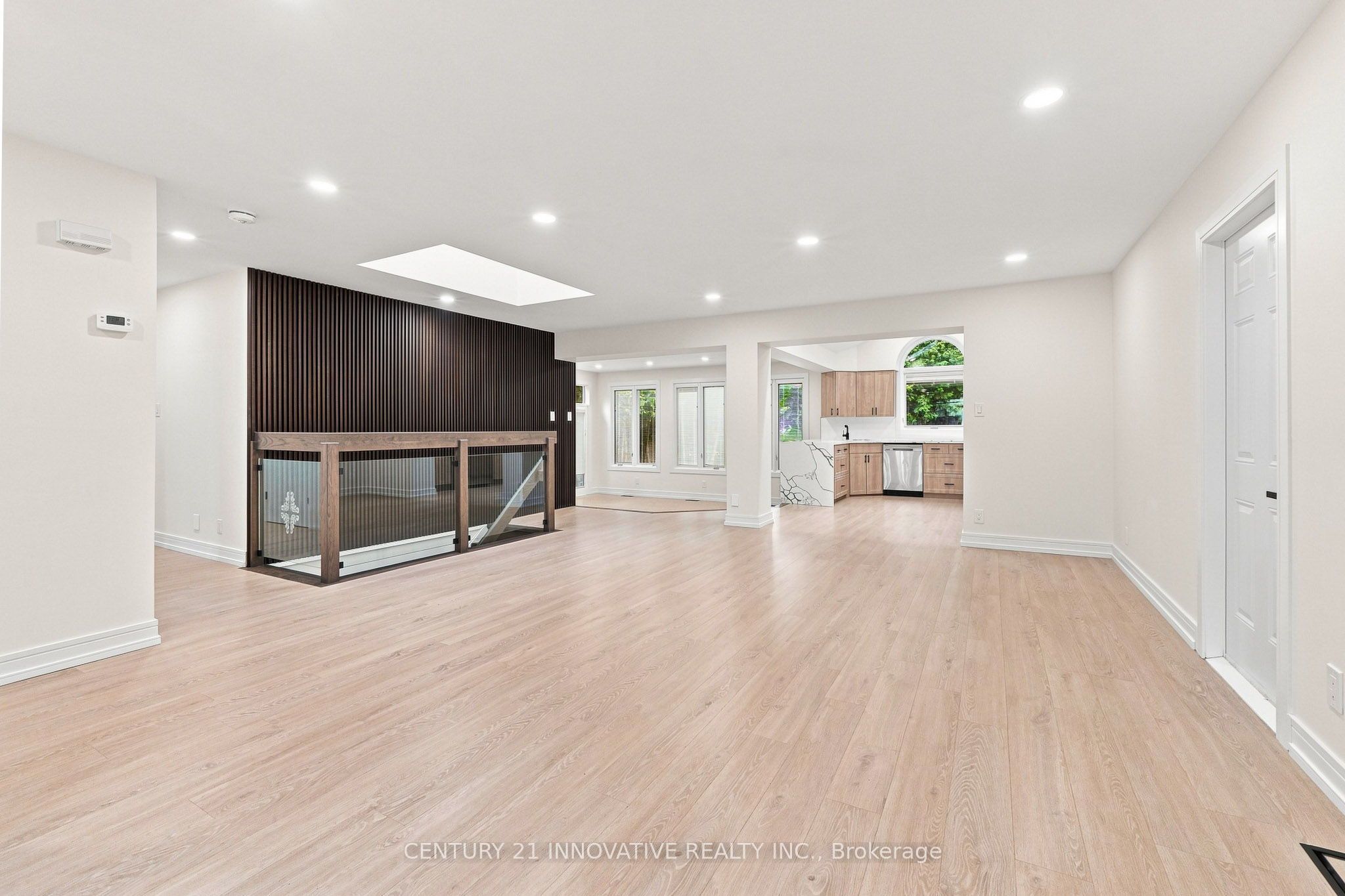 2068 Stewart Crescent