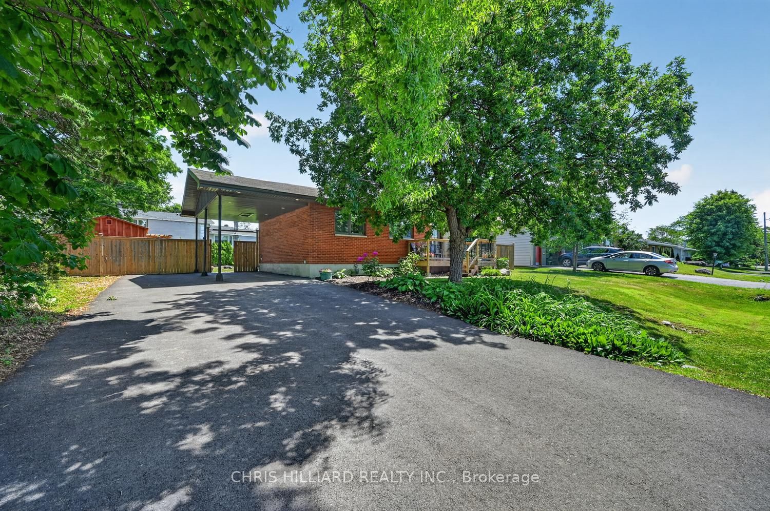 5277 Hillcrest Drive