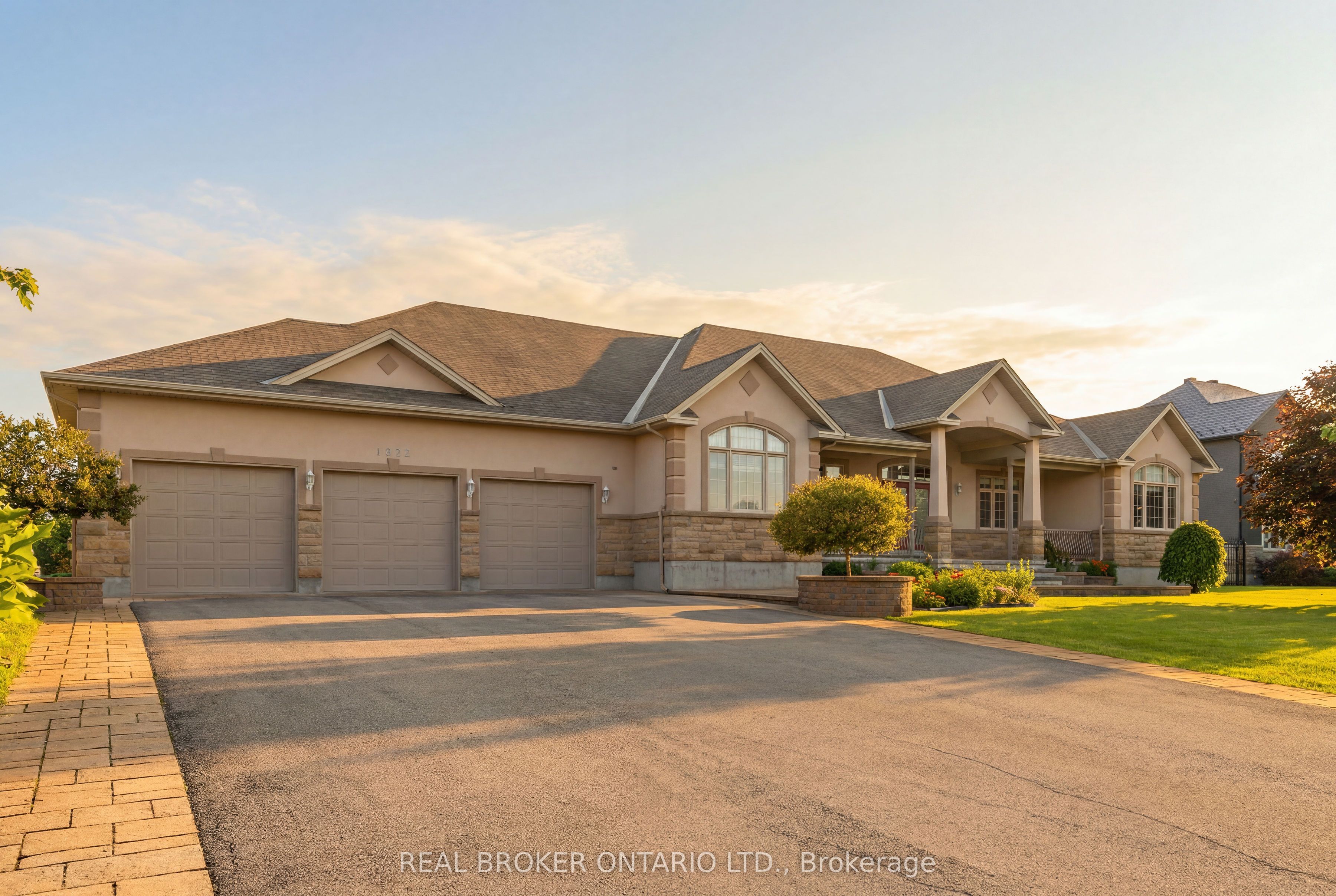 1032 Black Canary Drive