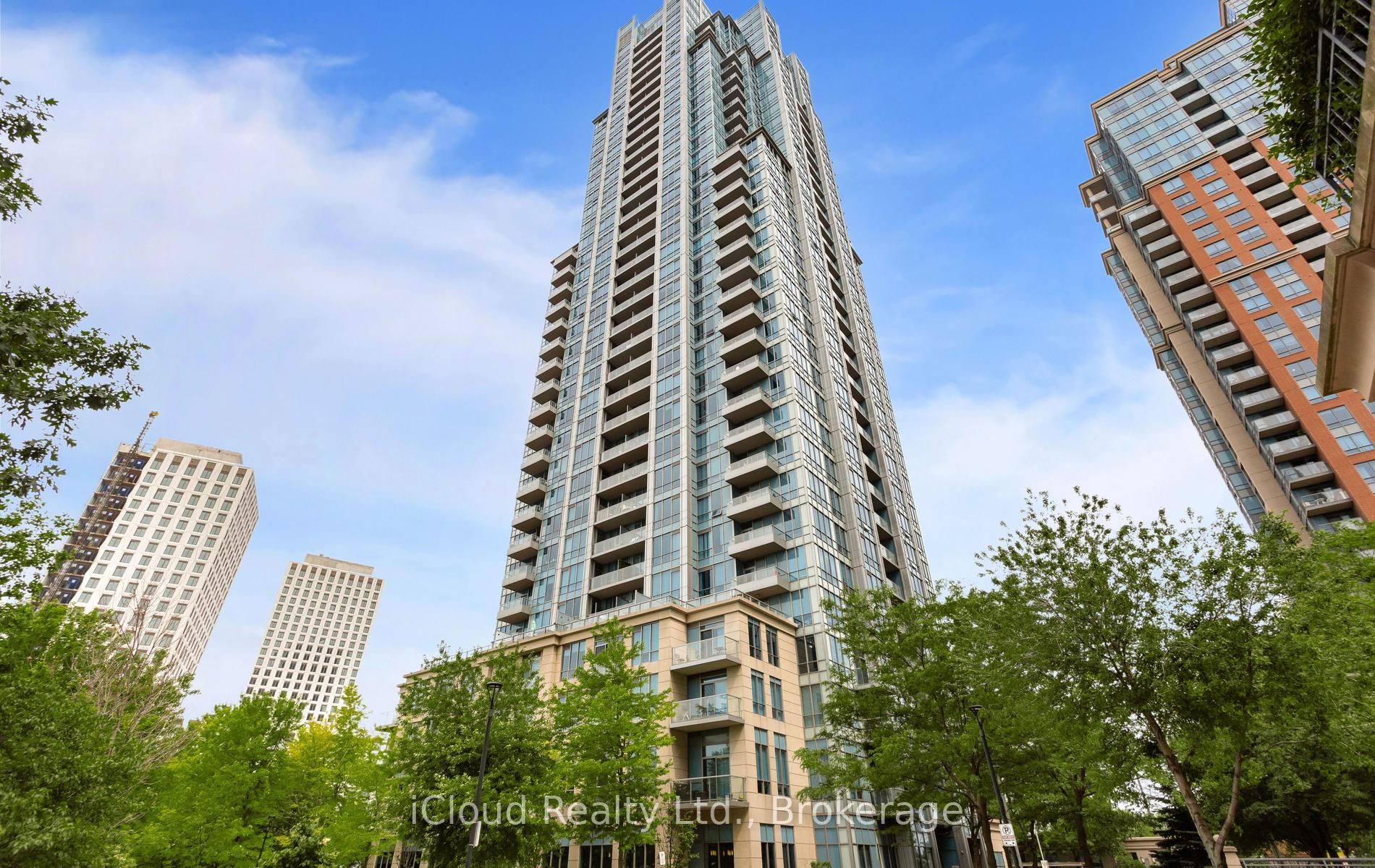 15 Viking Lane 2502
