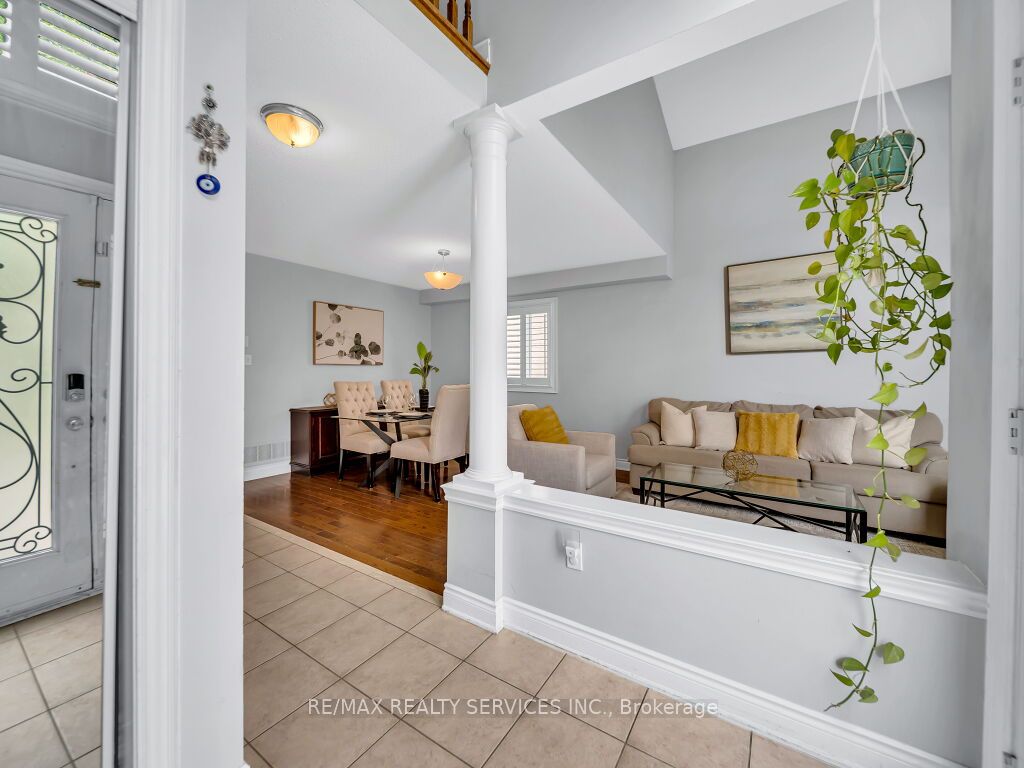 122 Dells Crescent