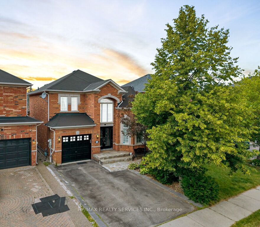 122 Dells Crescent