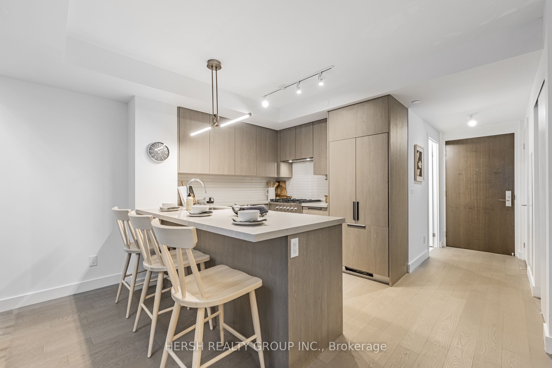 160 Kingsway Crescent 101