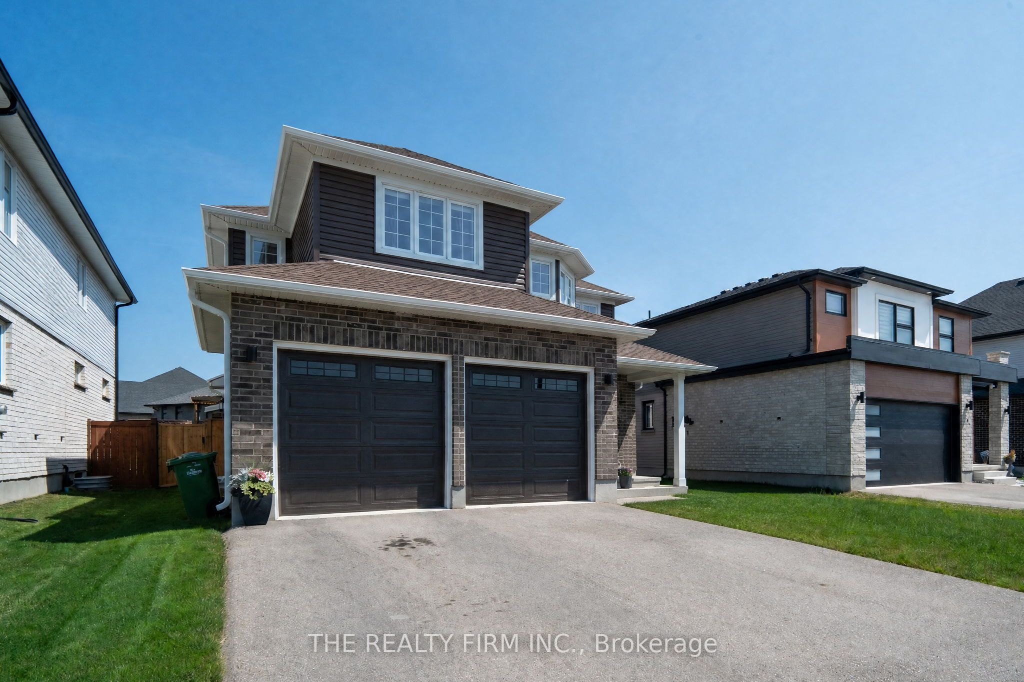 77 Acorn Trail
