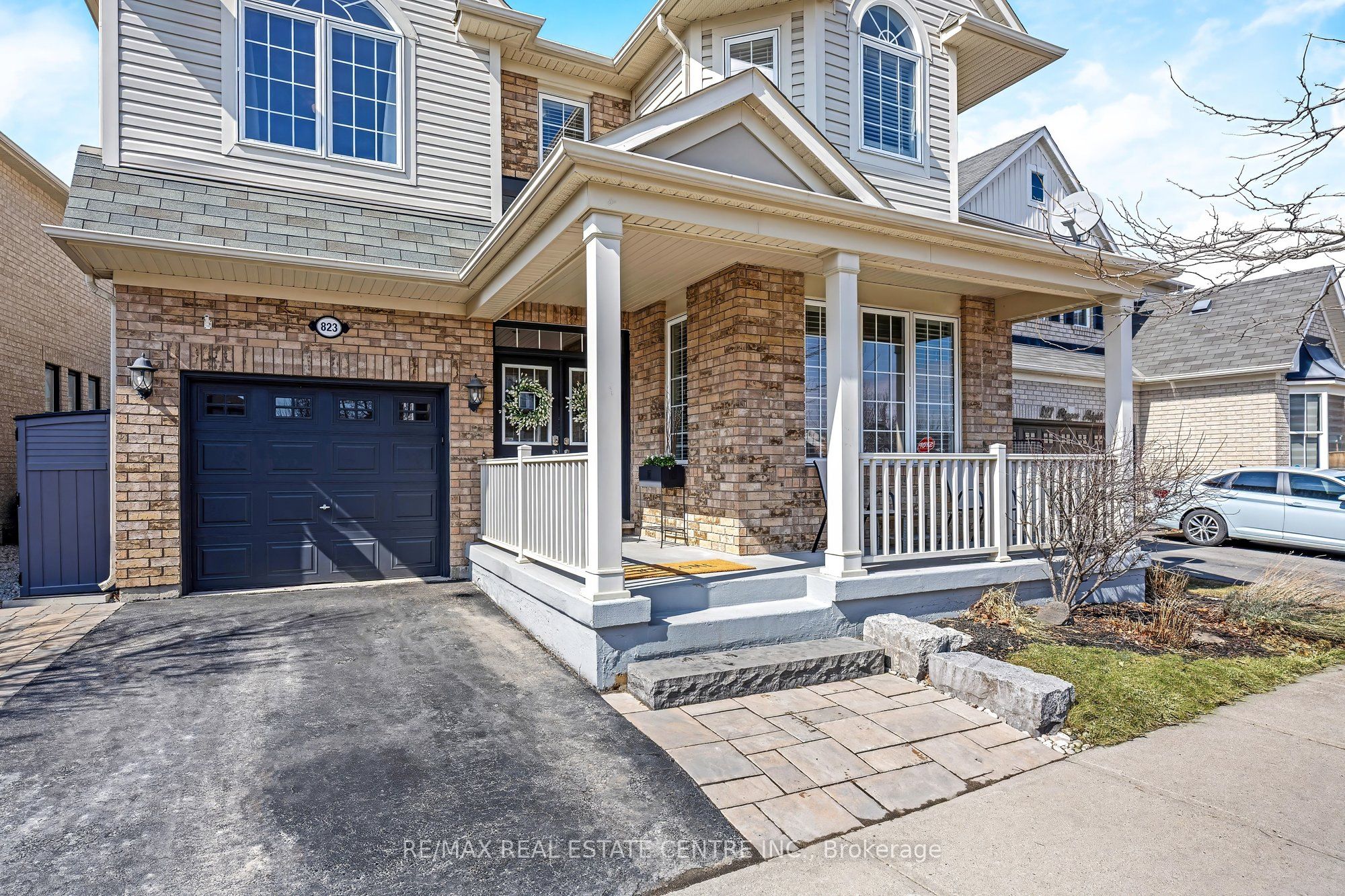 823 Biggar Heights SE