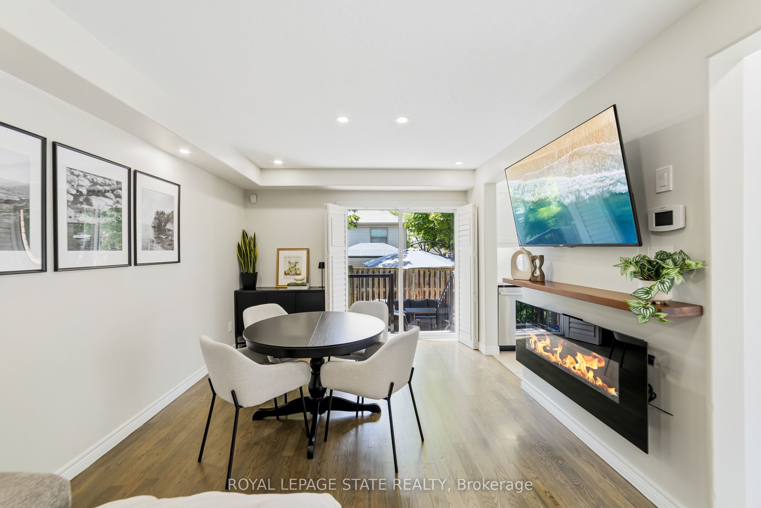 242 Upper Mount Albion Road 13