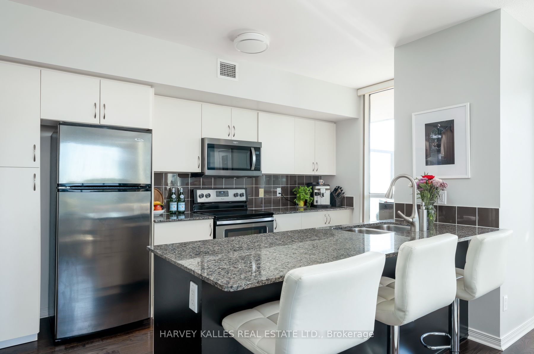 2230 Lake Shore Boulevard W 602