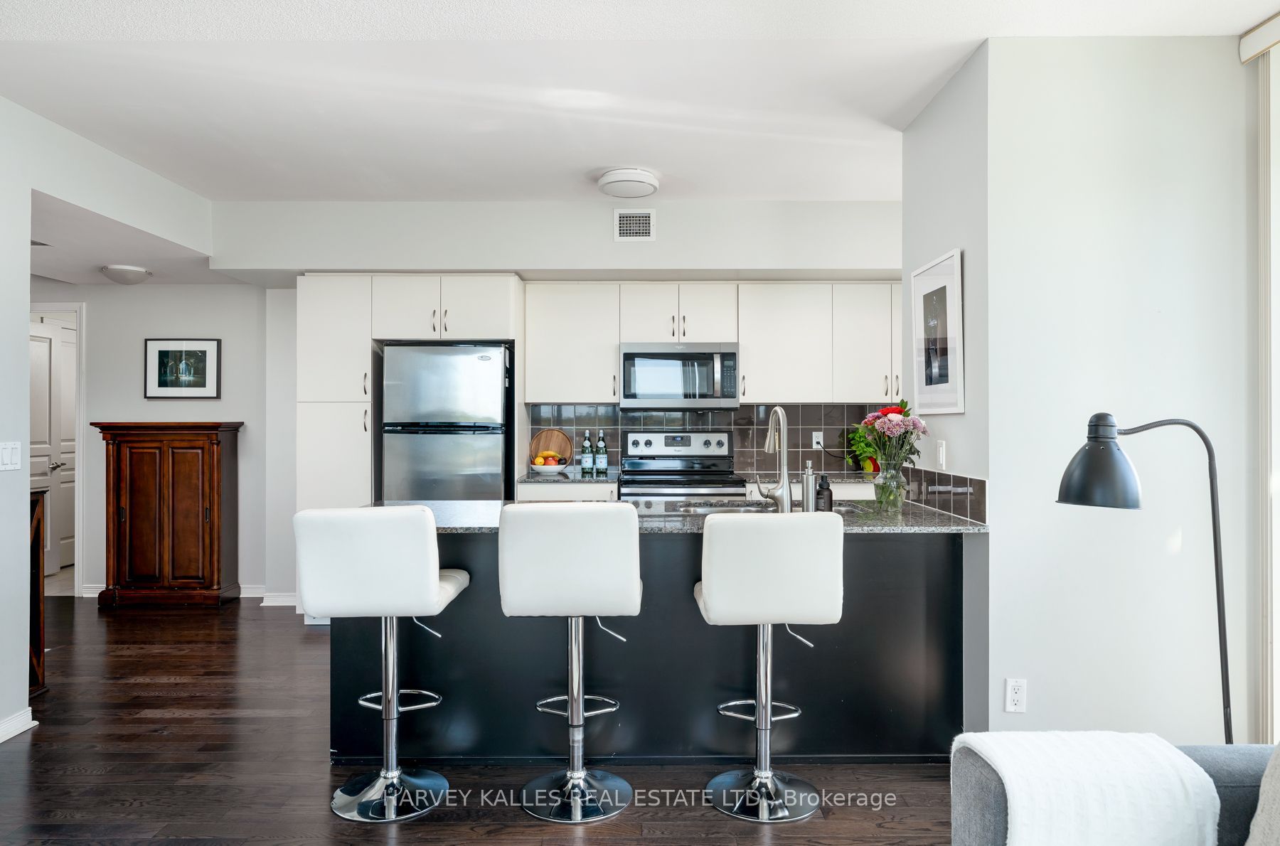 2230 Lake Shore Boulevard W 602