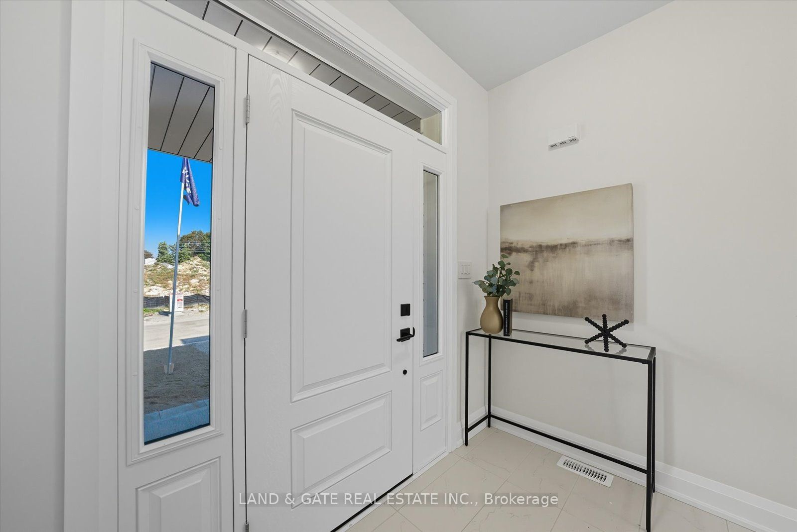 965 Queensdale Avenue