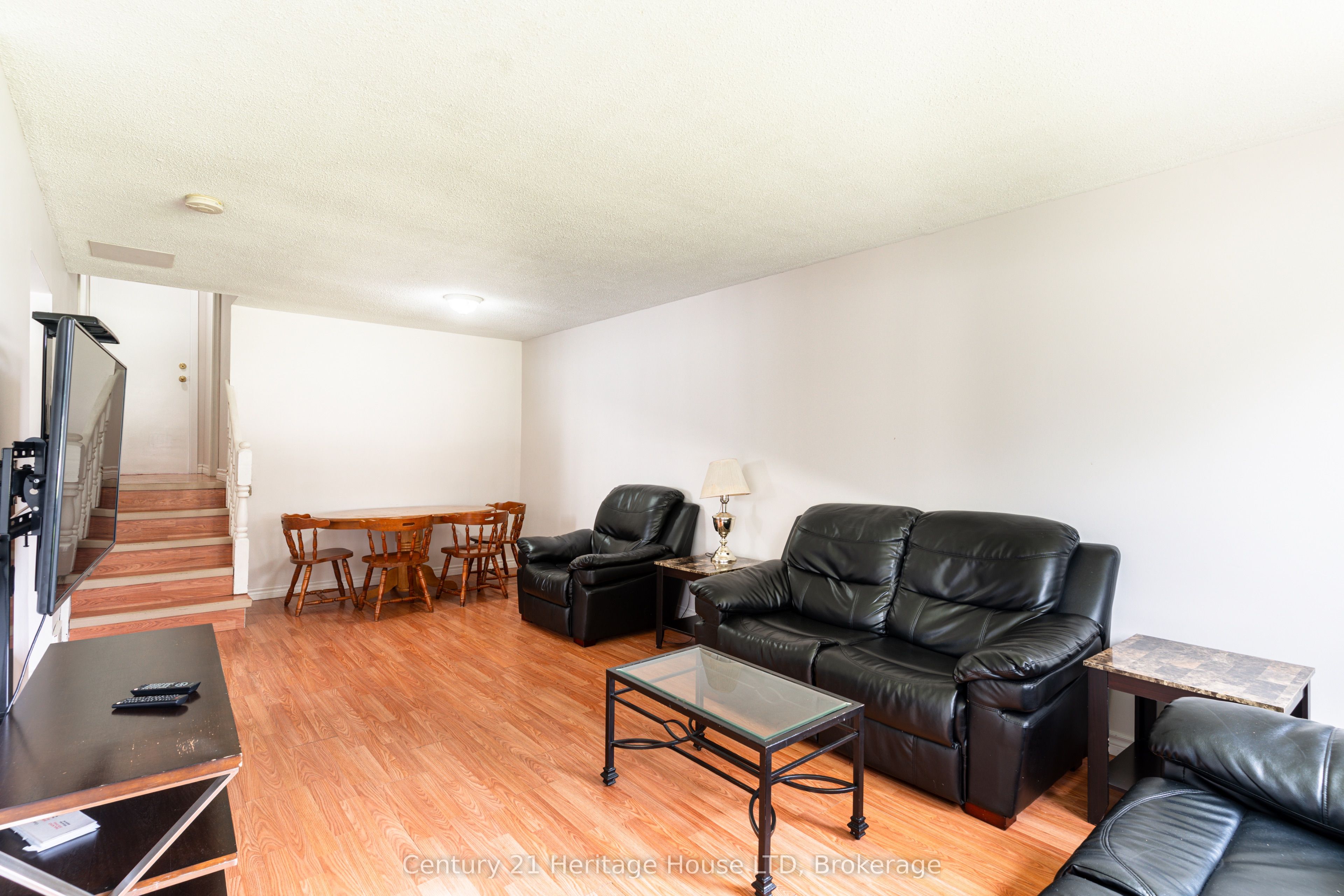 542 First Avenue N