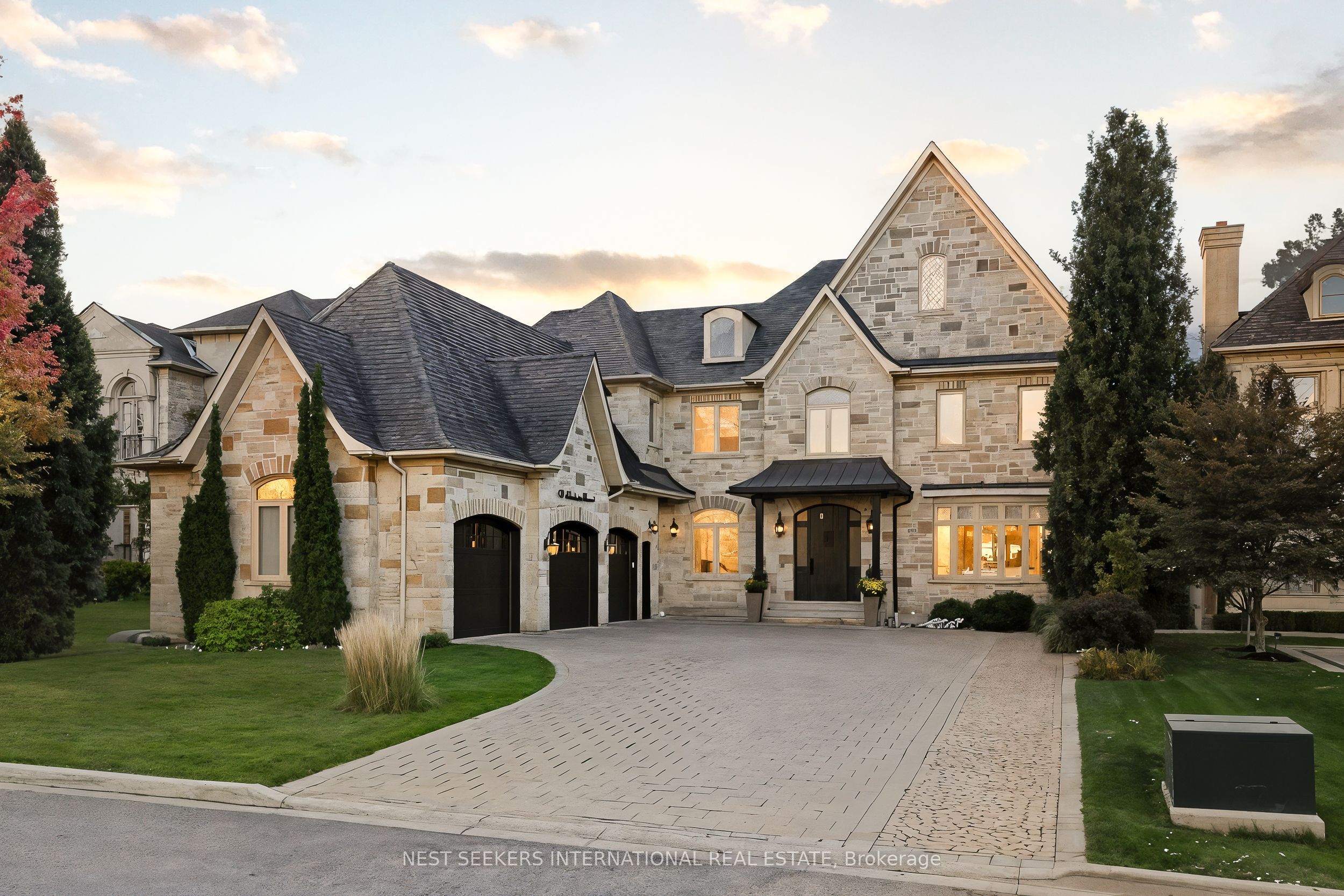 79 Grandvista Crescent