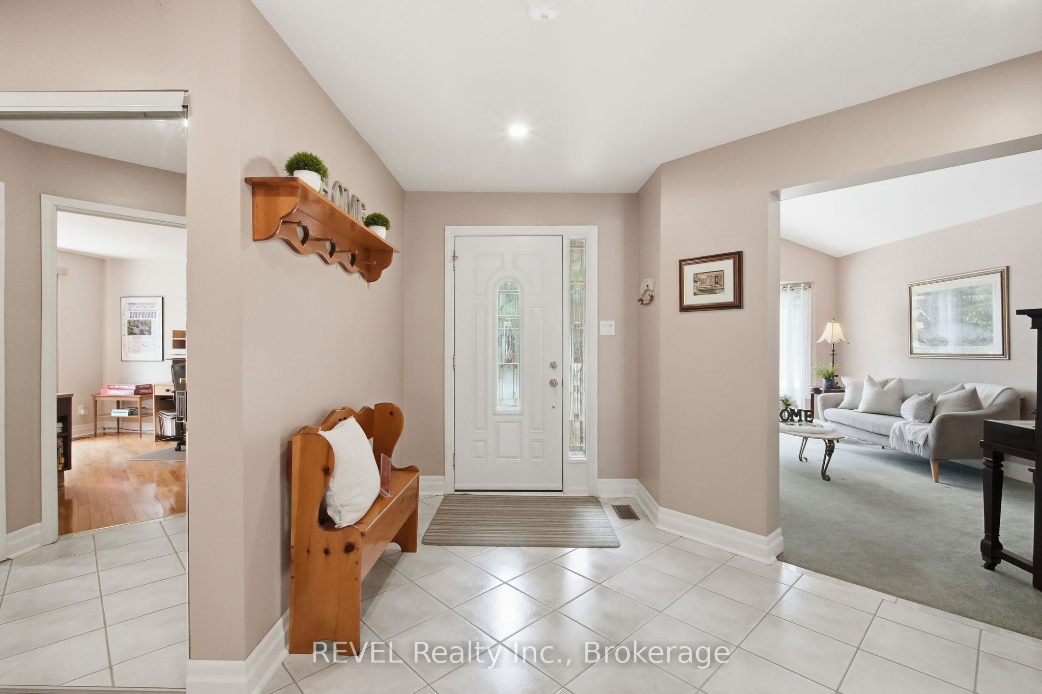 29 Stratton Crescent
