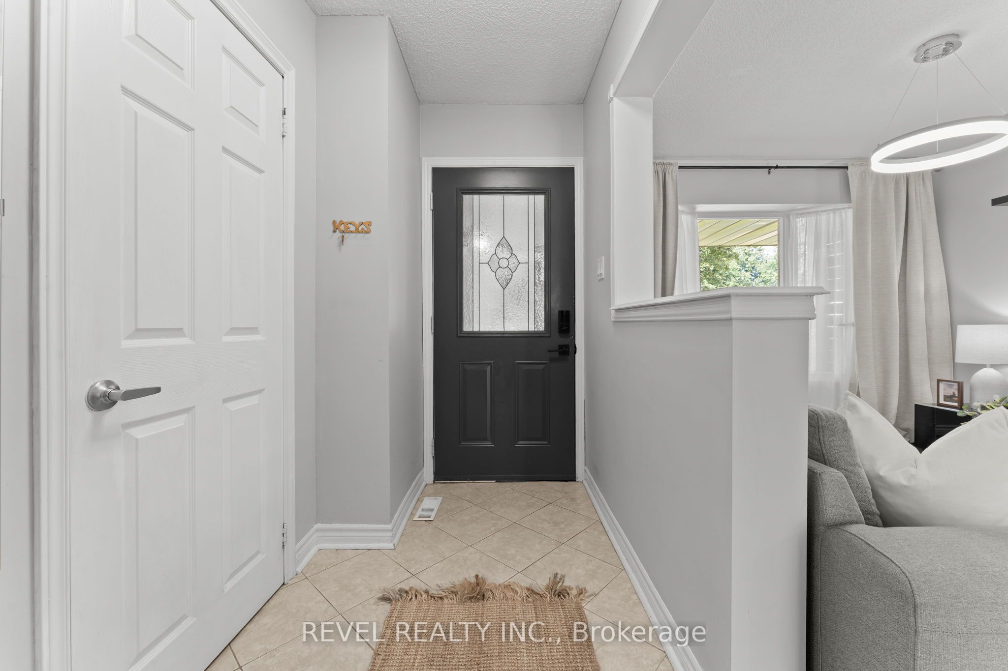 18 Longstaff Drive