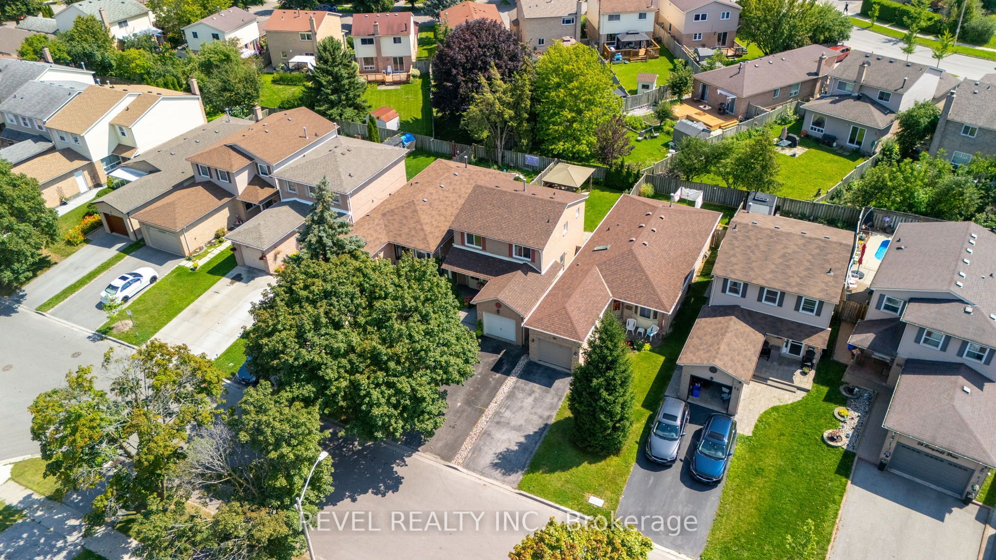 18 Longstaff Drive