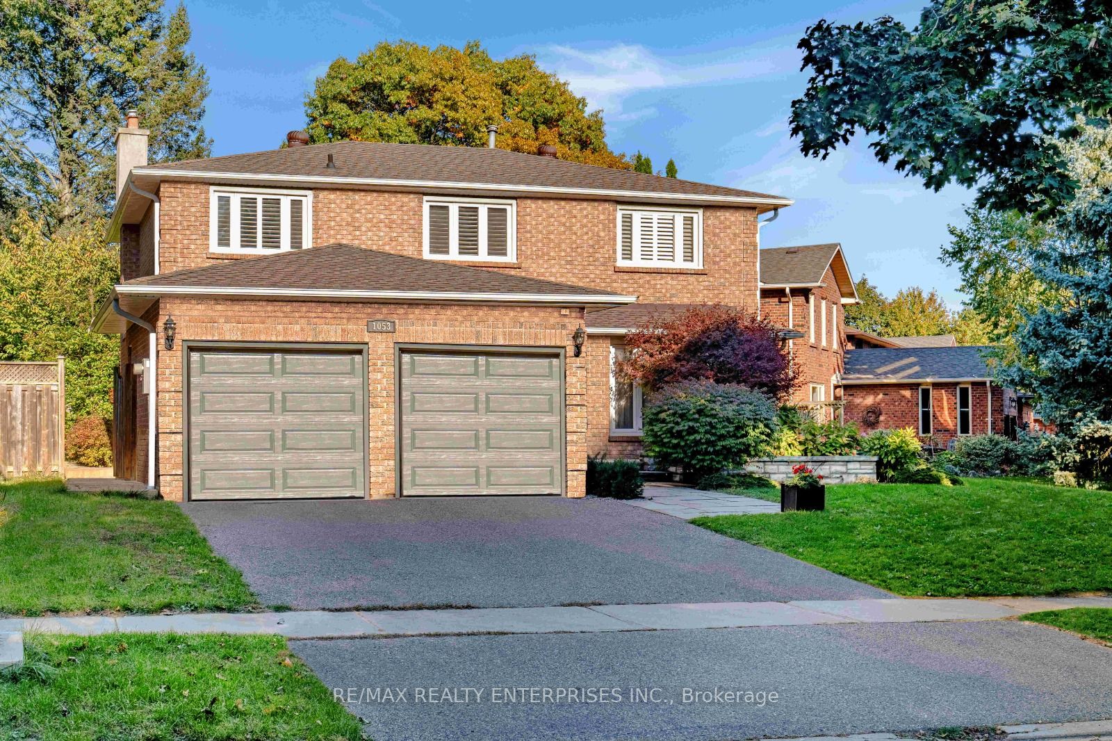 1053 Red Pine Crescent