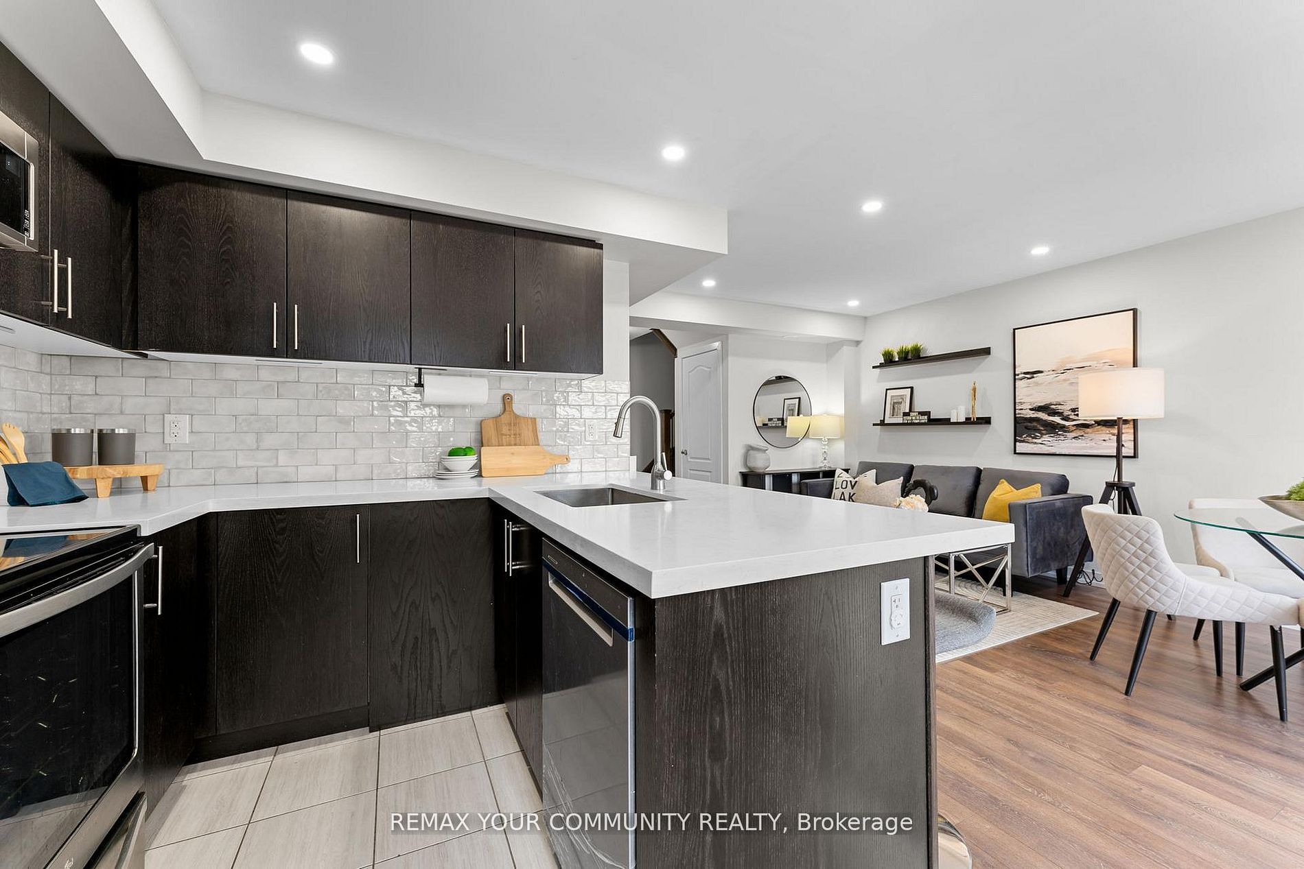 2 Westmeath Lane 2112